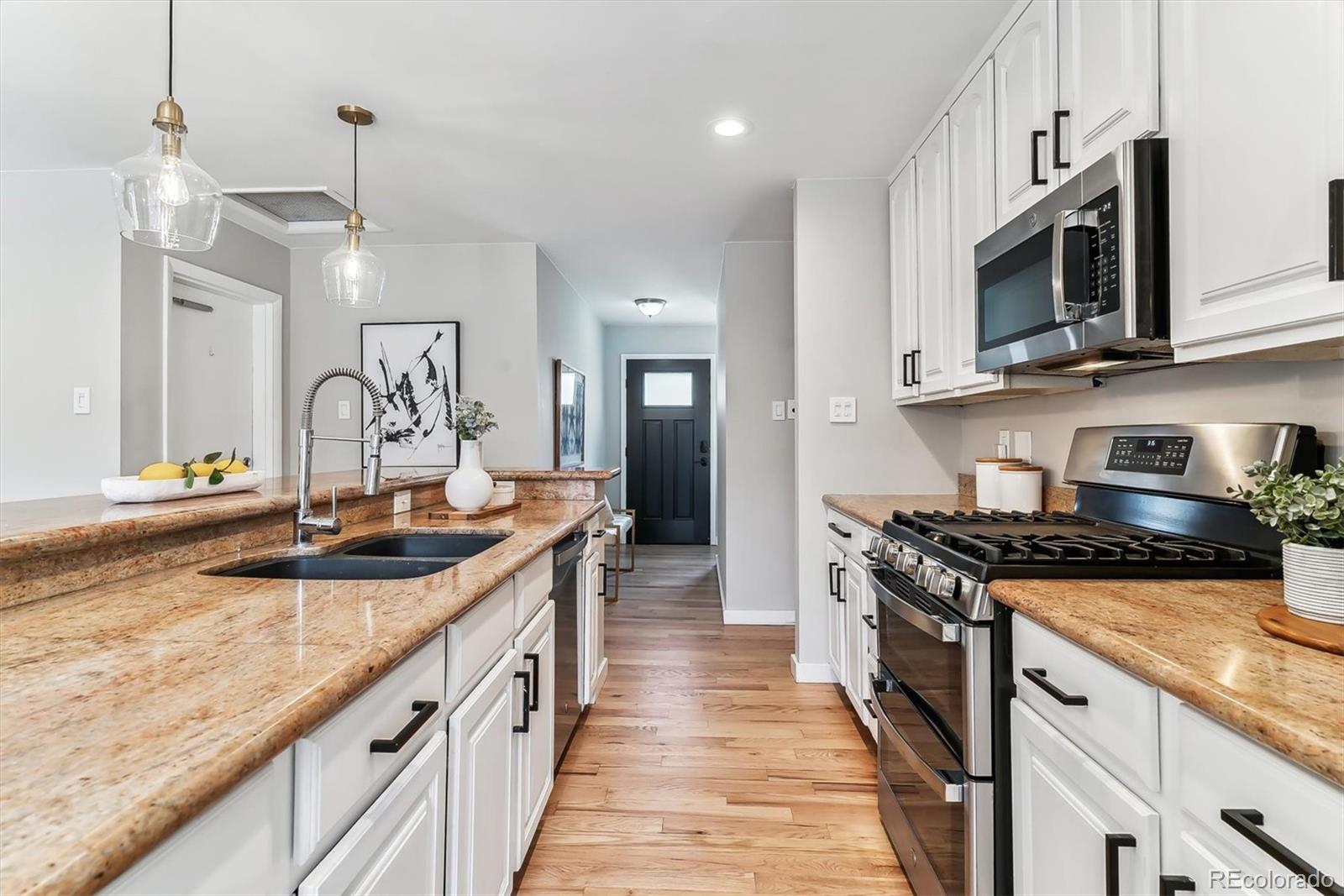 MLS Image #4 for 13586 w warren circle,lakewood, Colorado