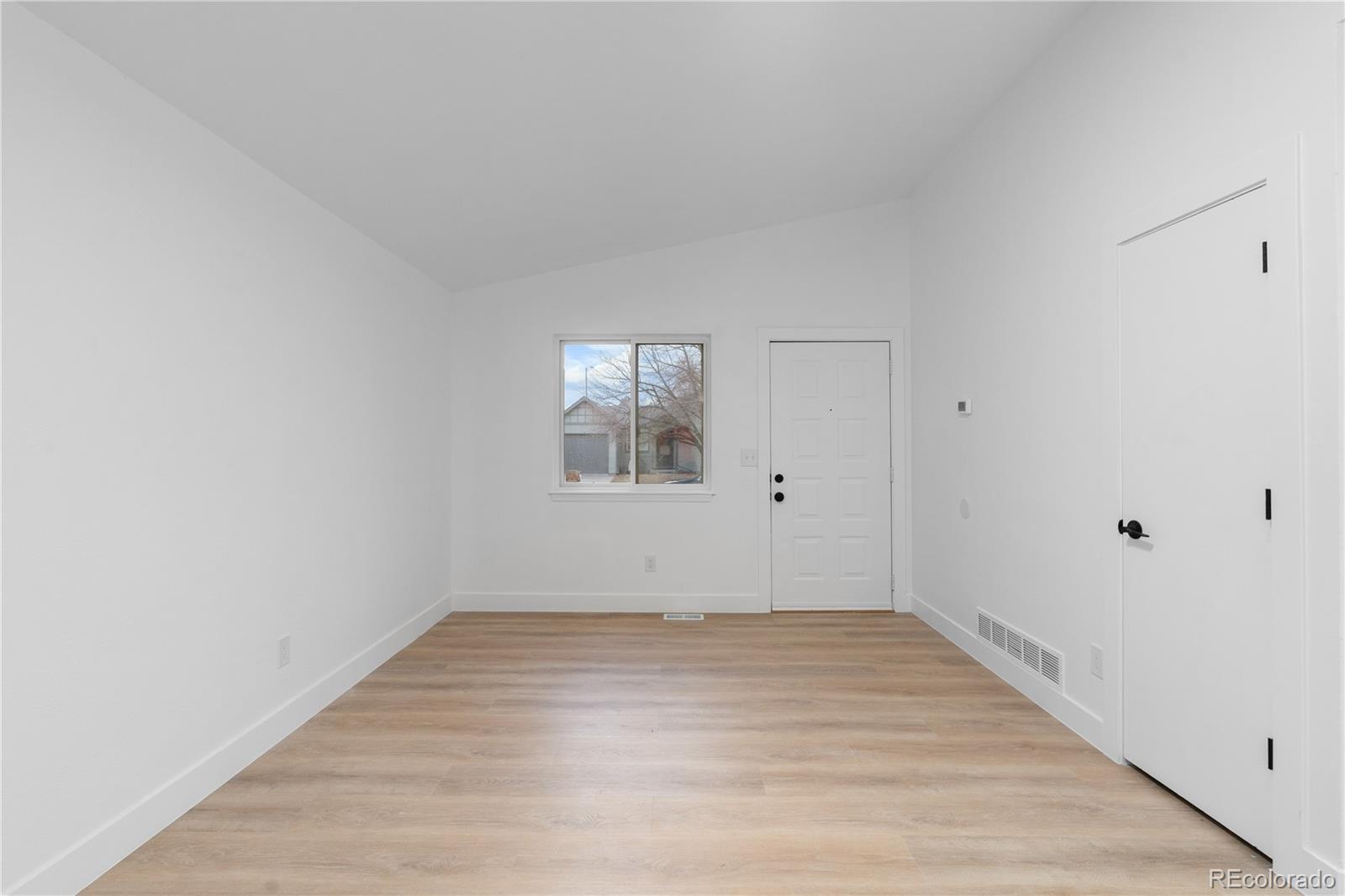 MLS Image #4 for 4552 s buckley way,aurora, Colorado