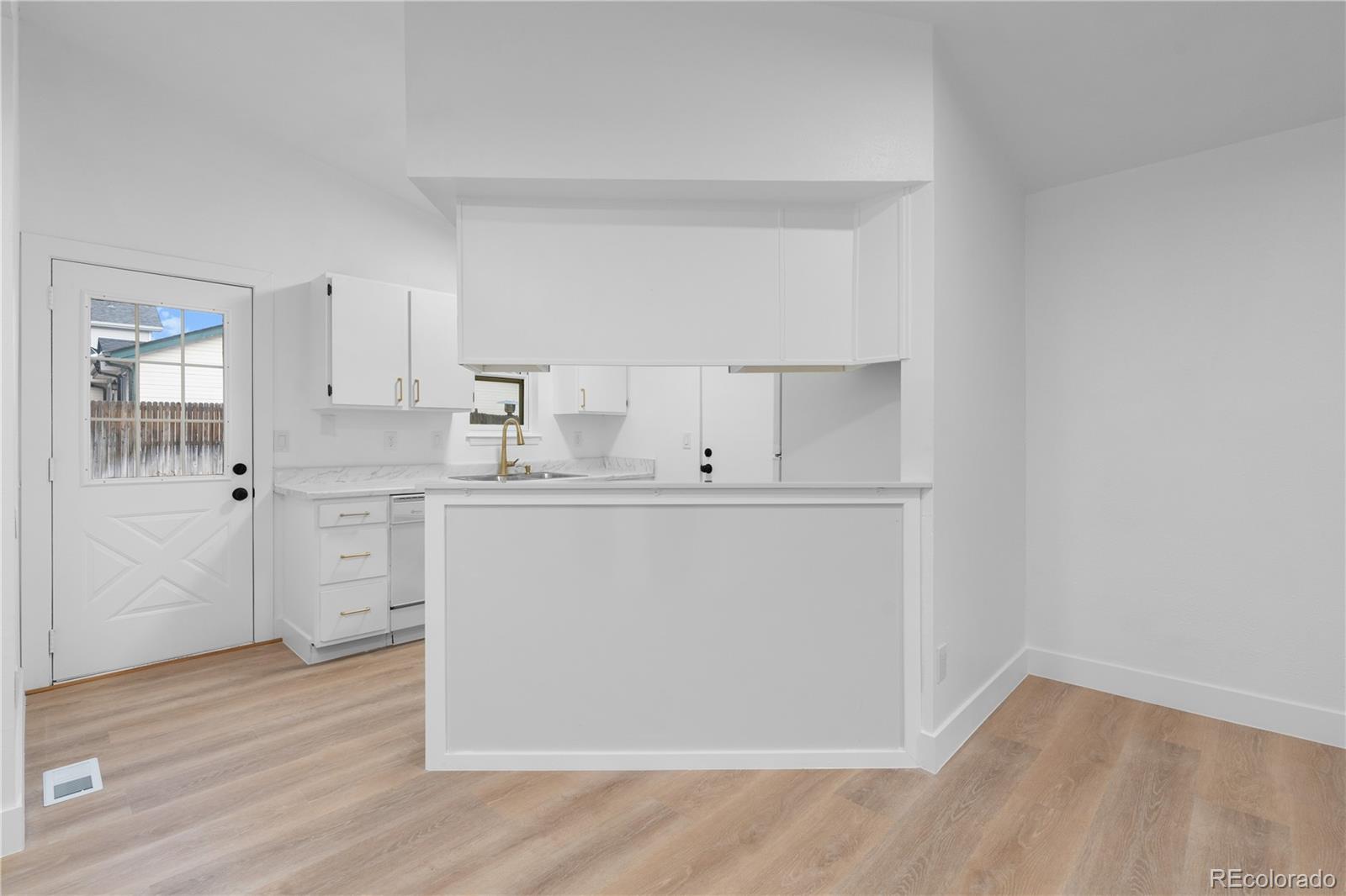 MLS Image #8 for 4552 s buckley way,aurora, Colorado