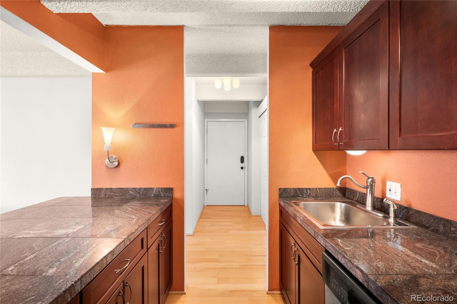 MLS Image #4 for 1365  columbine street,denver, Colorado