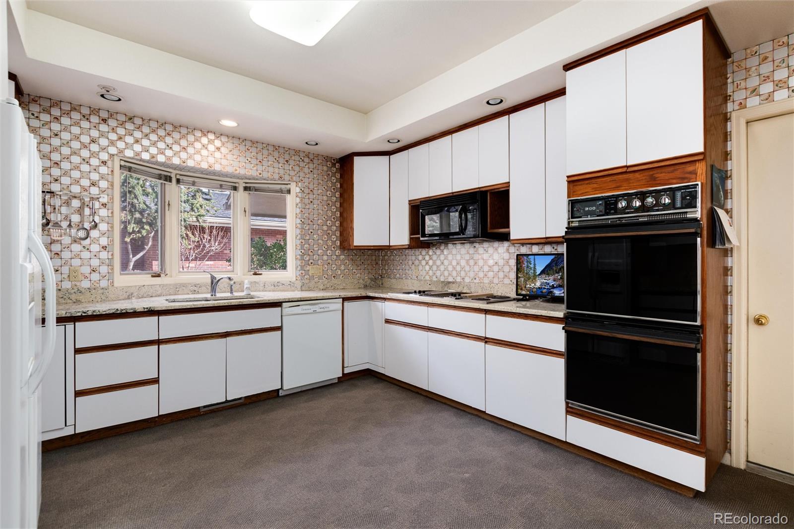 MLS Image #14 for 2552 e alameda avenue 47,denver, Colorado