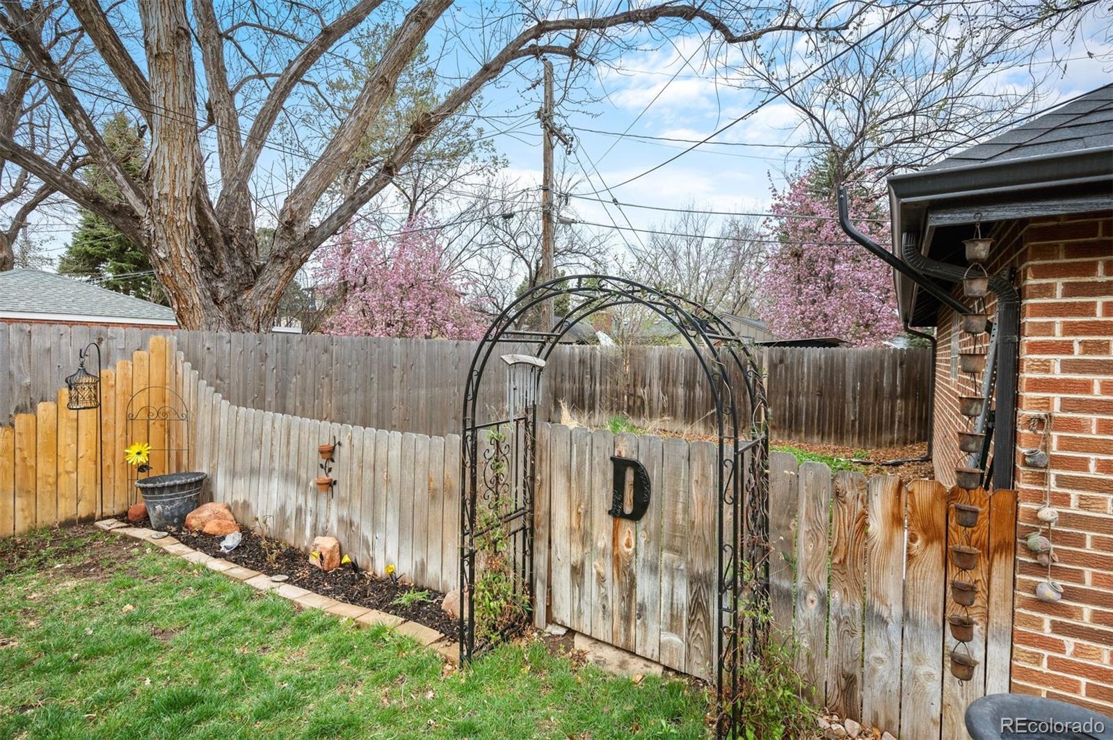 MLS Image #33 for 795 n jersey street,denver, Colorado
