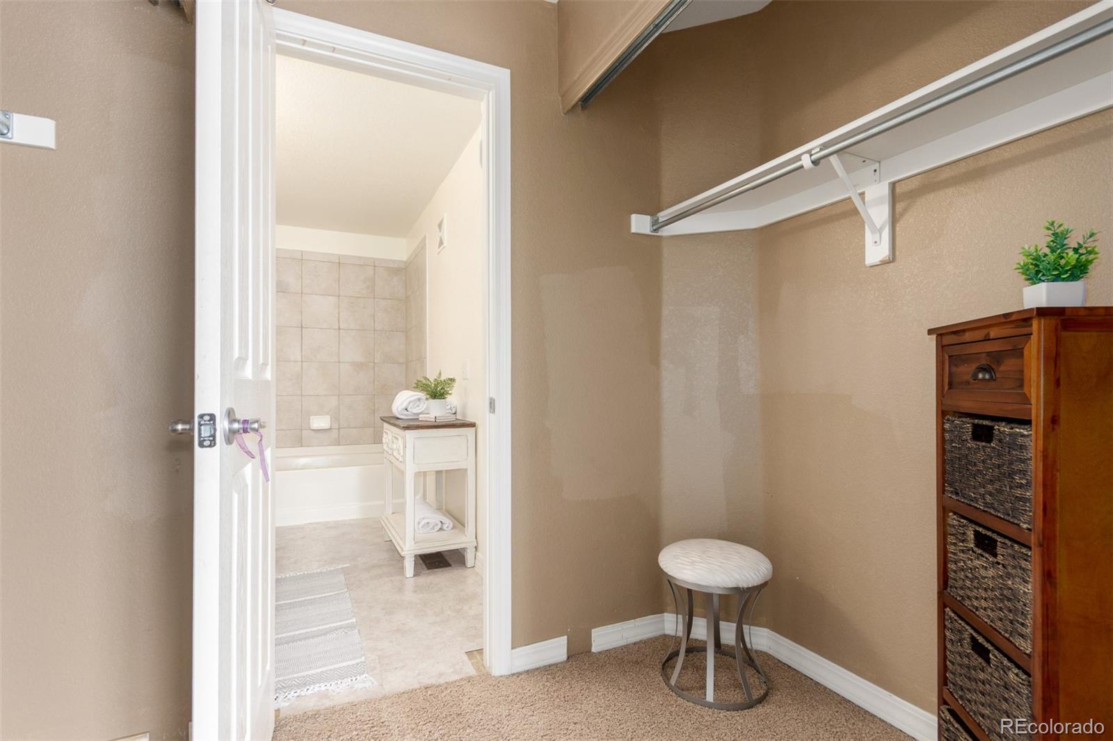 MLS Image #17 for 5722 s addison way,aurora, Colorado