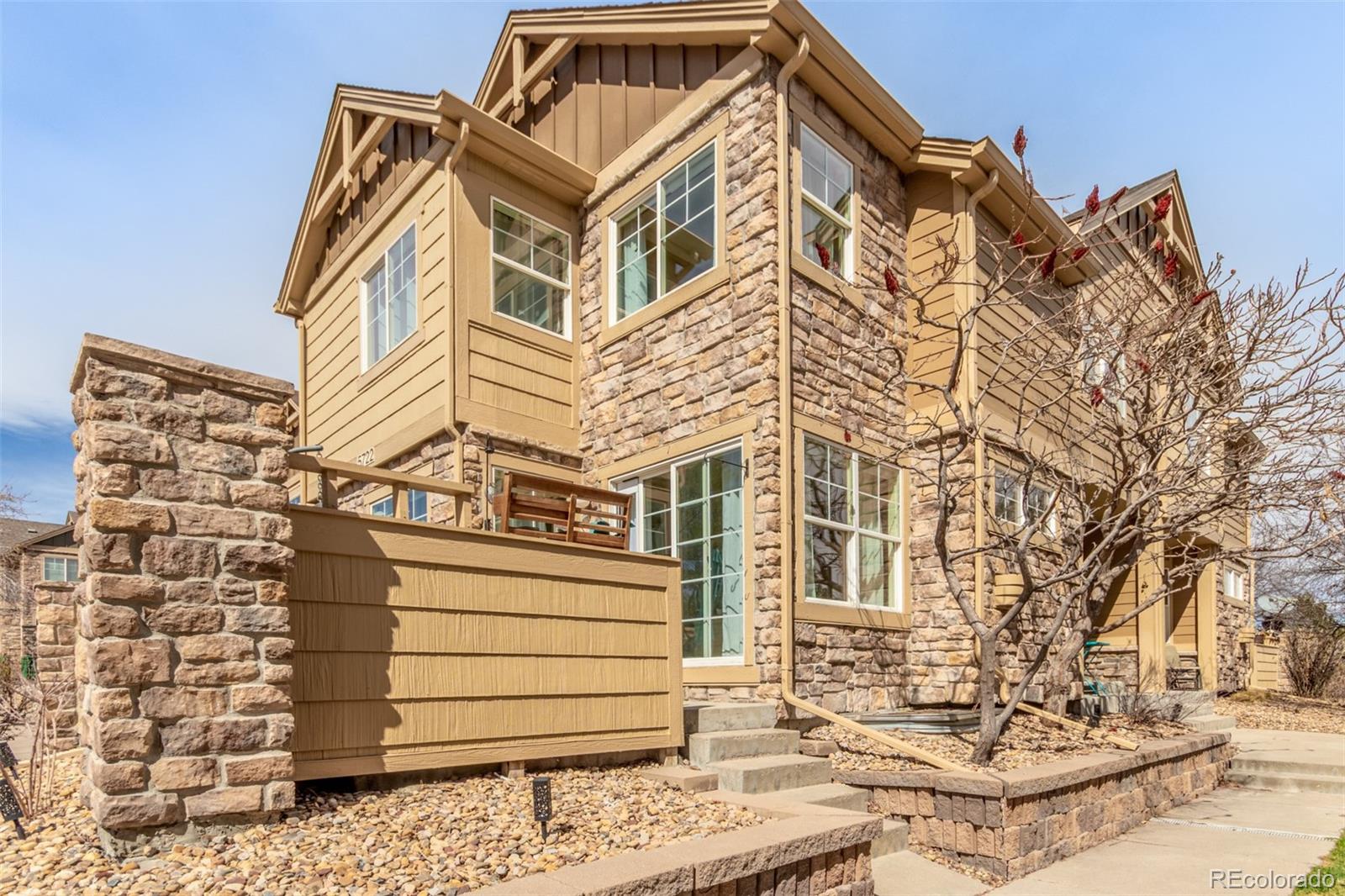 MLS Image #2 for 5722 s addison way,aurora, Colorado