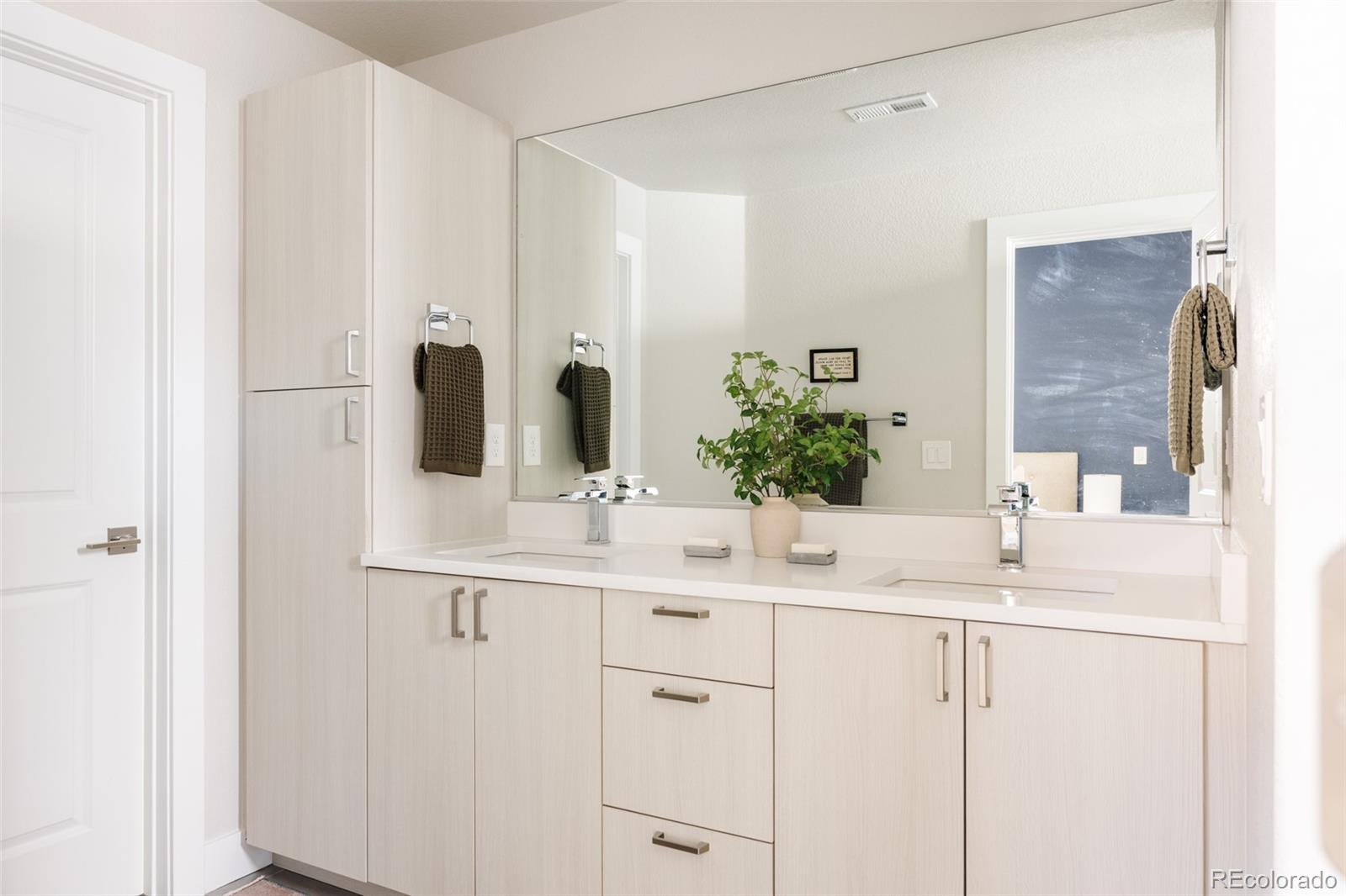 MLS Image #19 for 3145 w 19th avenue,denver, Colorado