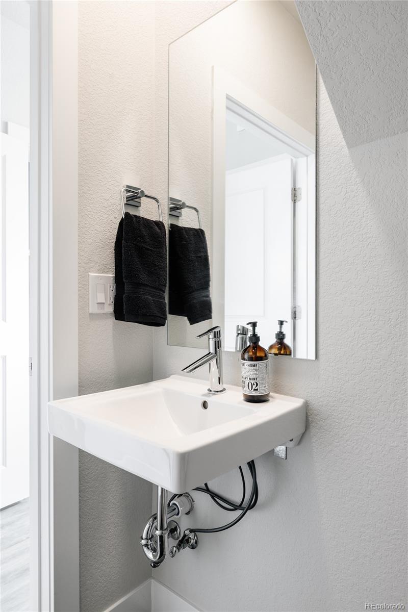 MLS Image #4 for 3145 w 19th avenue,denver, Colorado