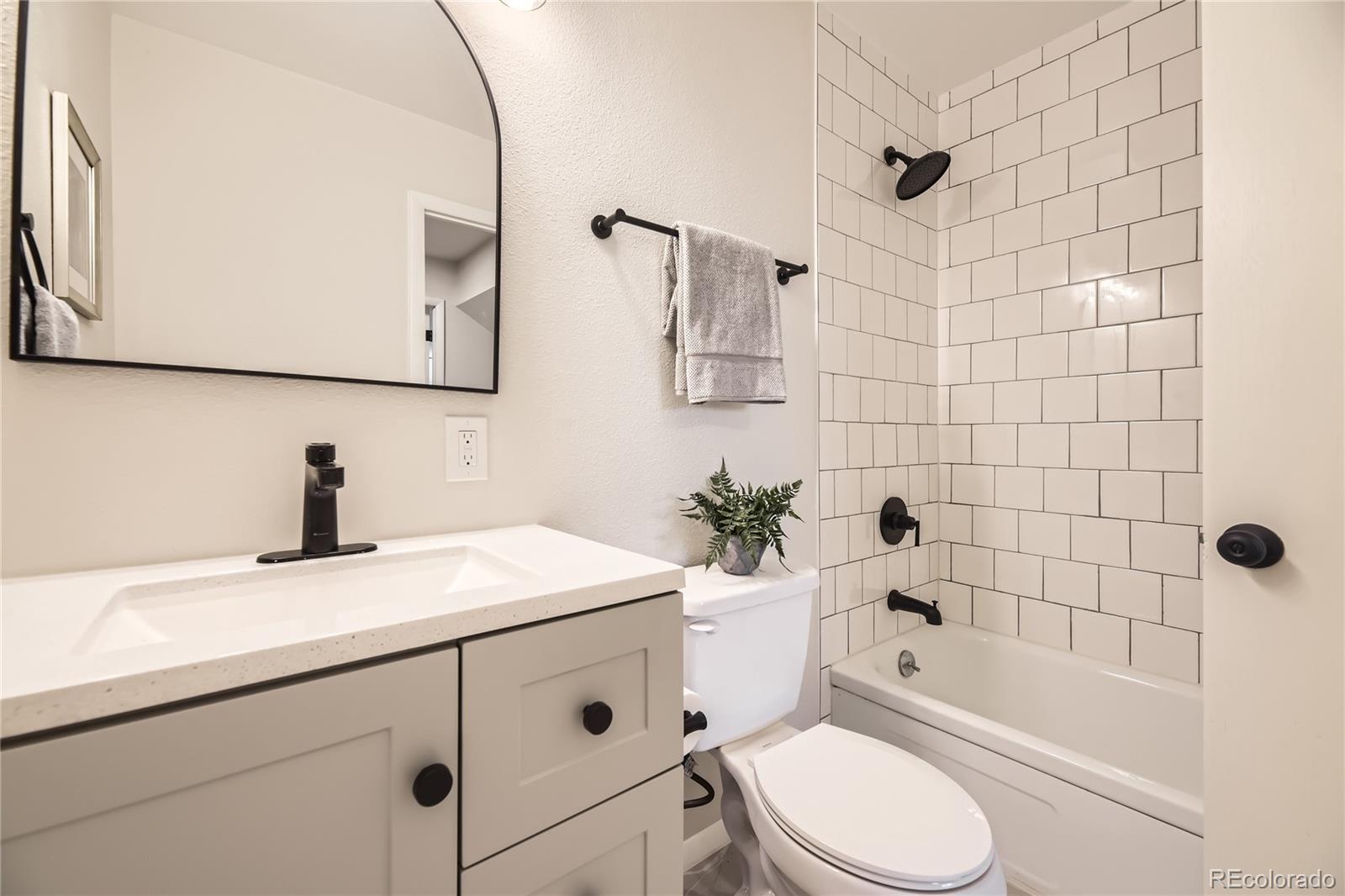 MLS Image #17 for 709 s alkire street,lakewood, Colorado