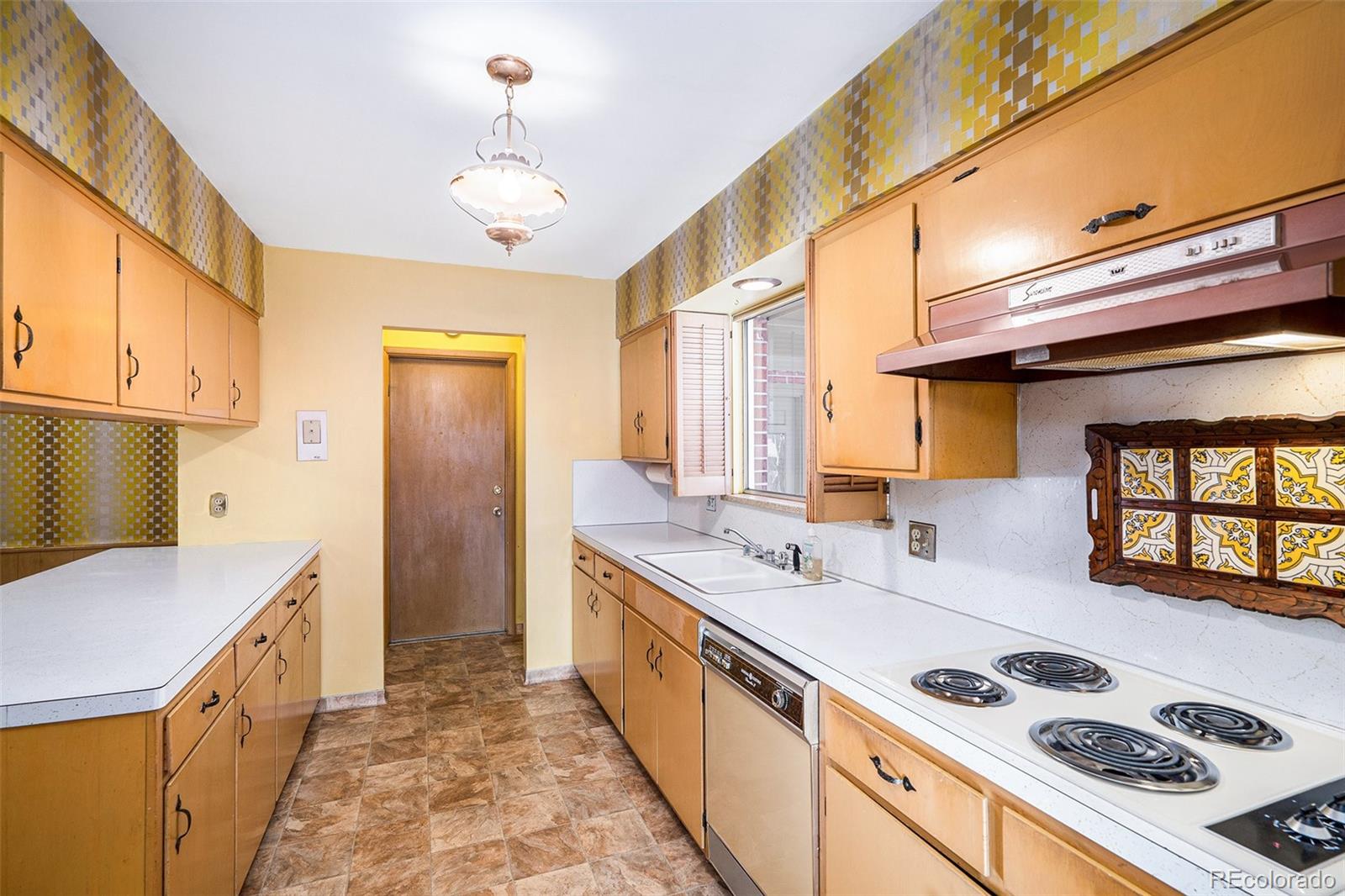 MLS Image #7 for 672 s pontiac street,denver, Colorado