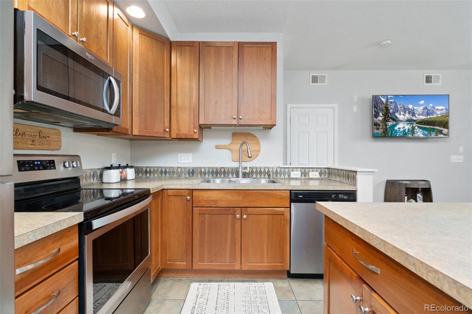 MLS Image #10 for 2067  grays peak drive,loveland, Colorado