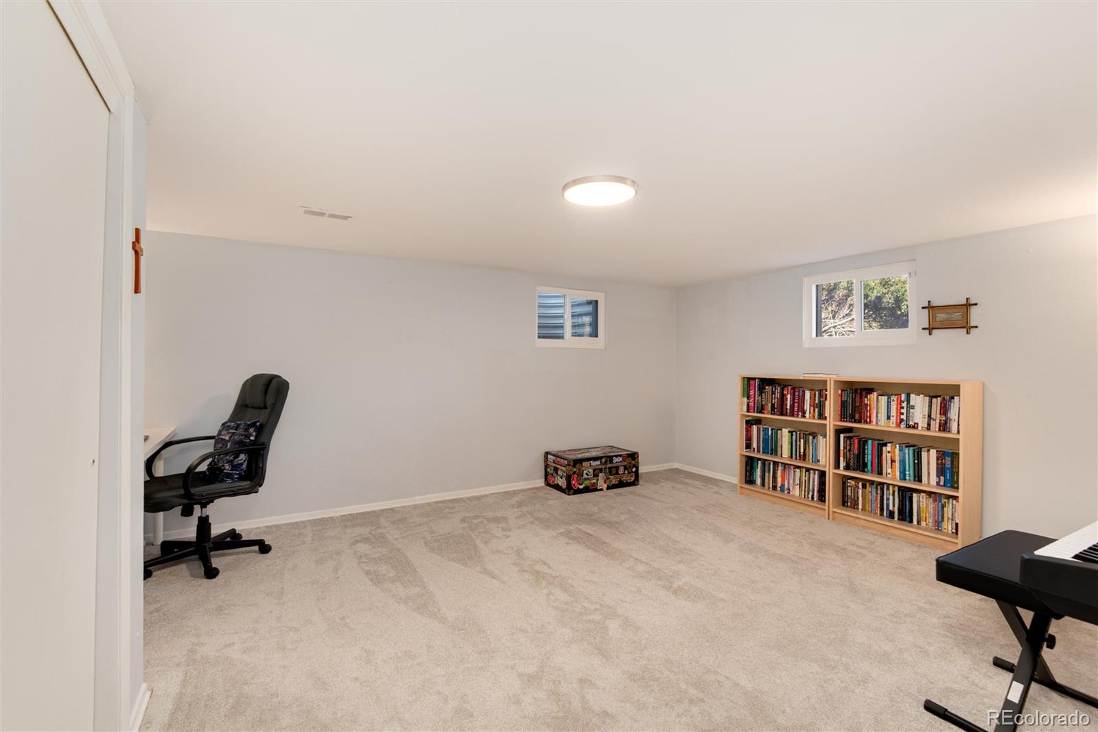 MLS Image #29 for 6930 s delaware street,littleton, Colorado