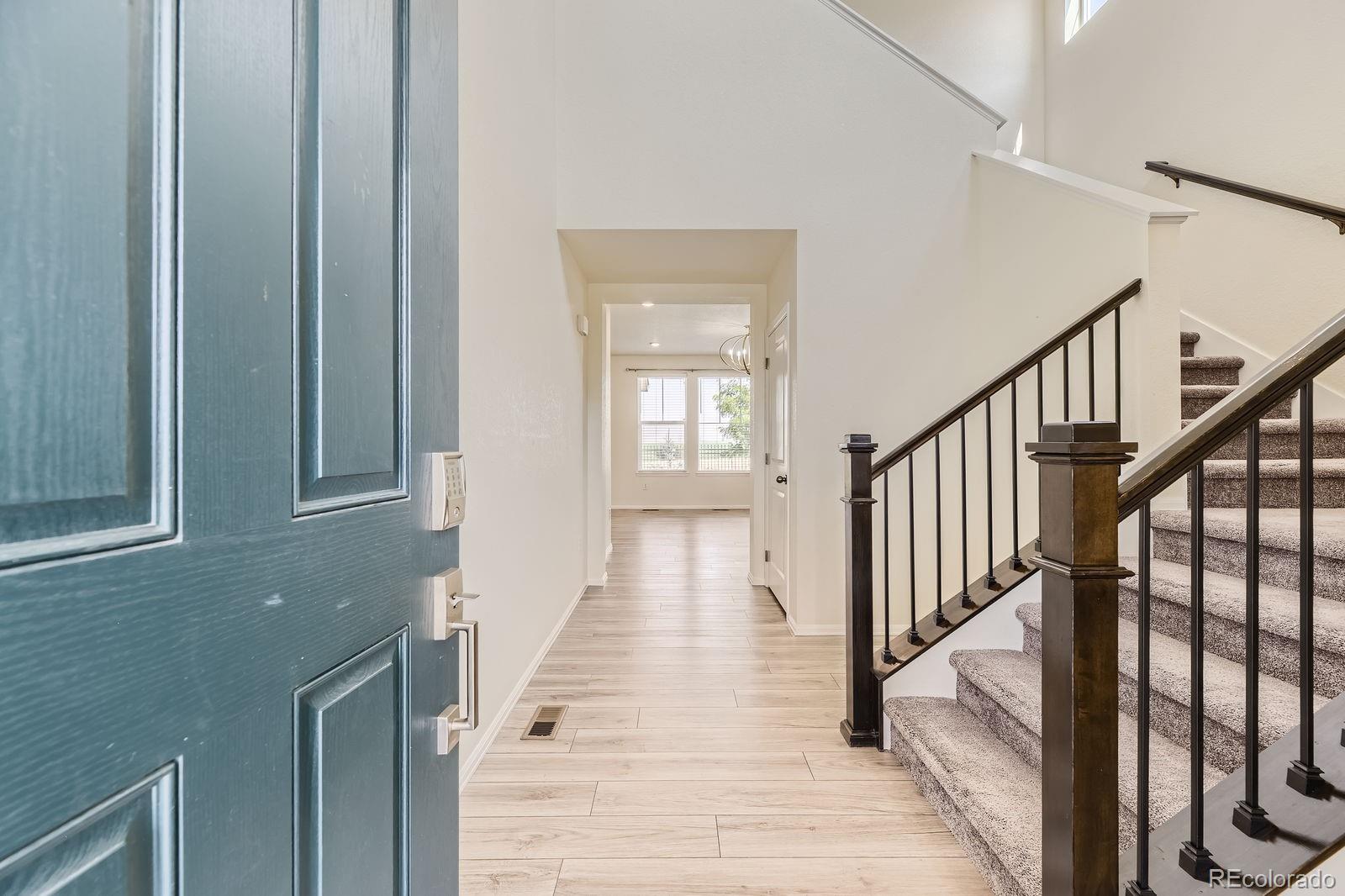 MLS Image #3 for 26221 e 5th place,aurora, Colorado
