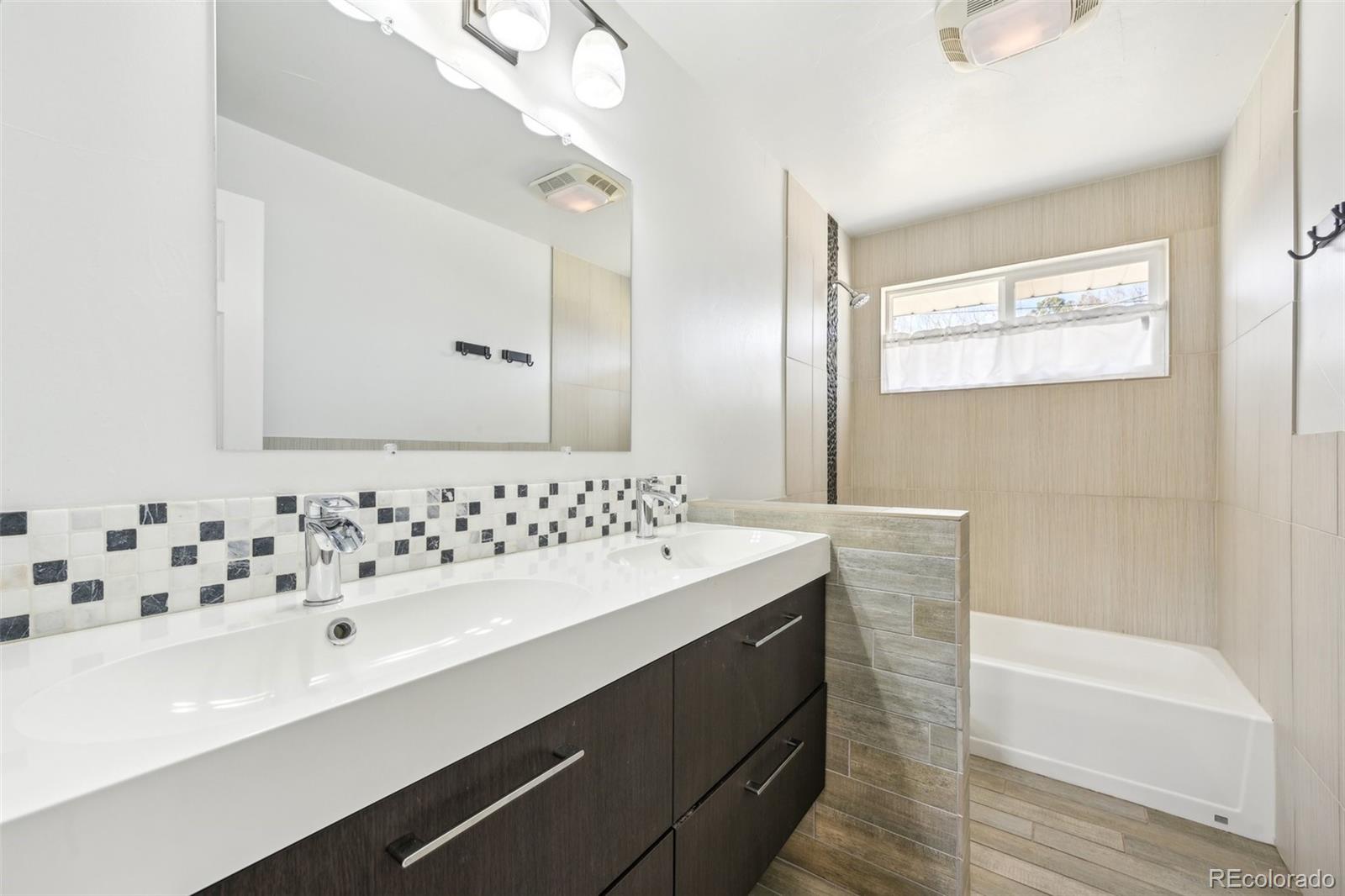 MLS Image #20 for 3293 s florence court,denver, Colorado