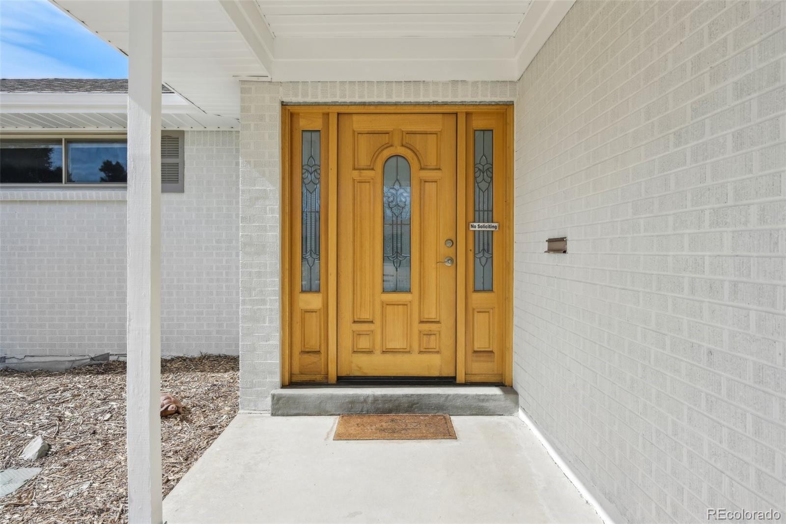 MLS Image #3 for 3293 s florence court,denver, Colorado