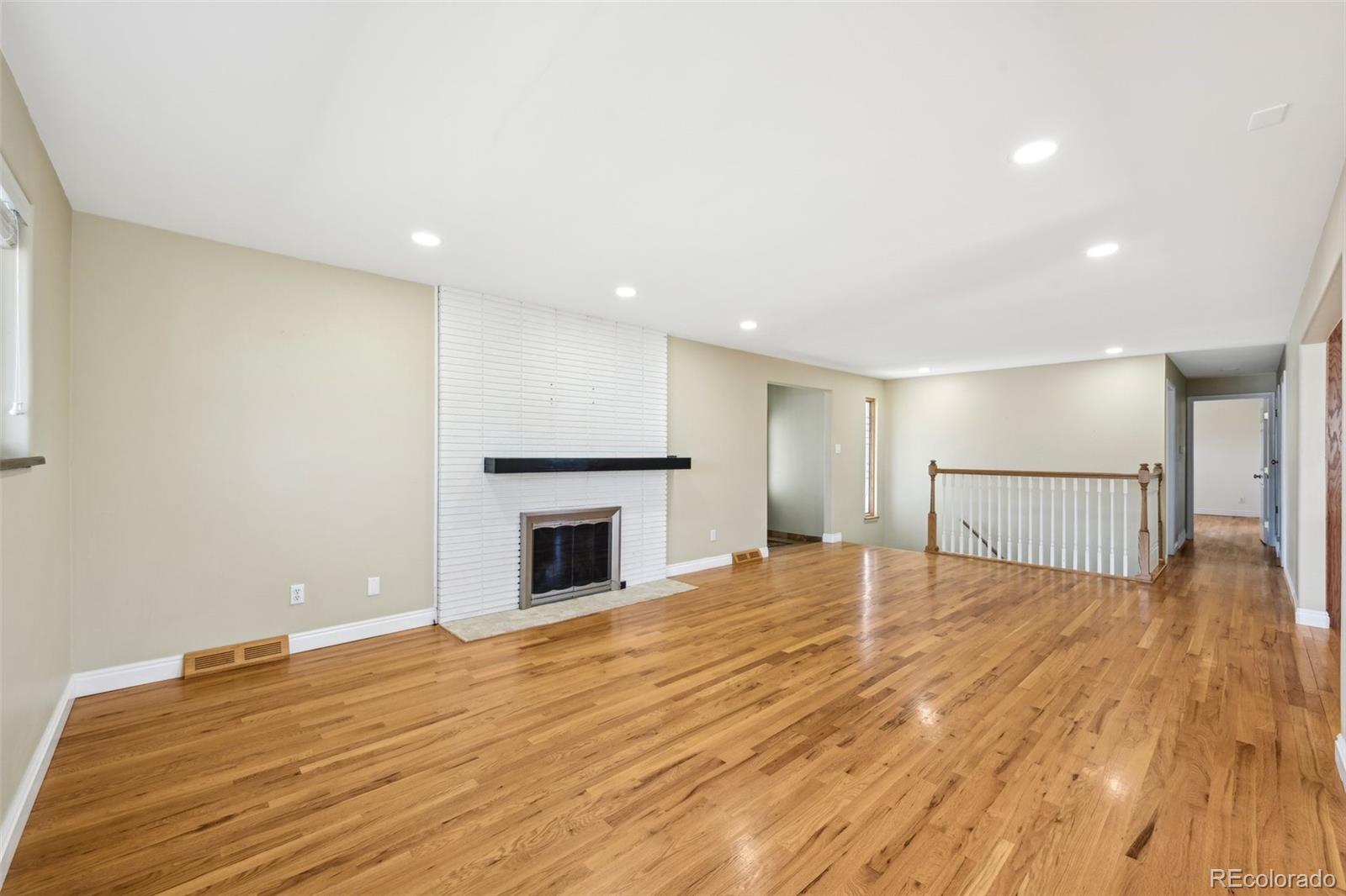 MLS Image #6 for 3293 s florence court,denver, Colorado