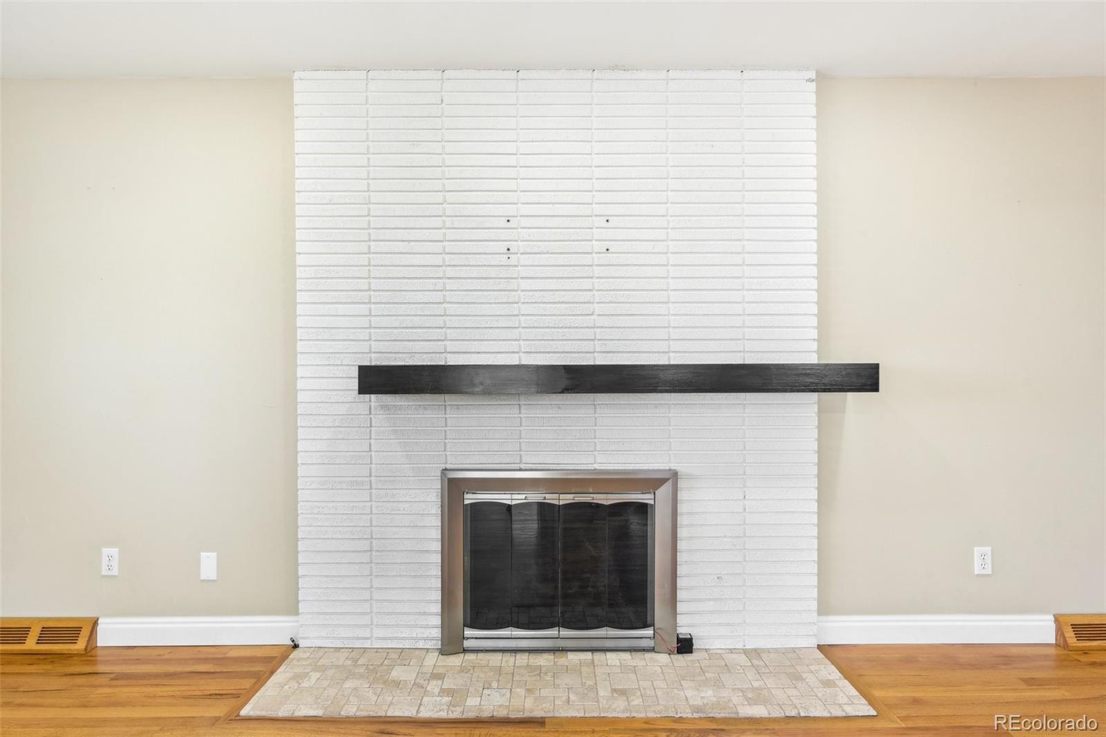 MLS Image #7 for 3293 s florence court,denver, Colorado