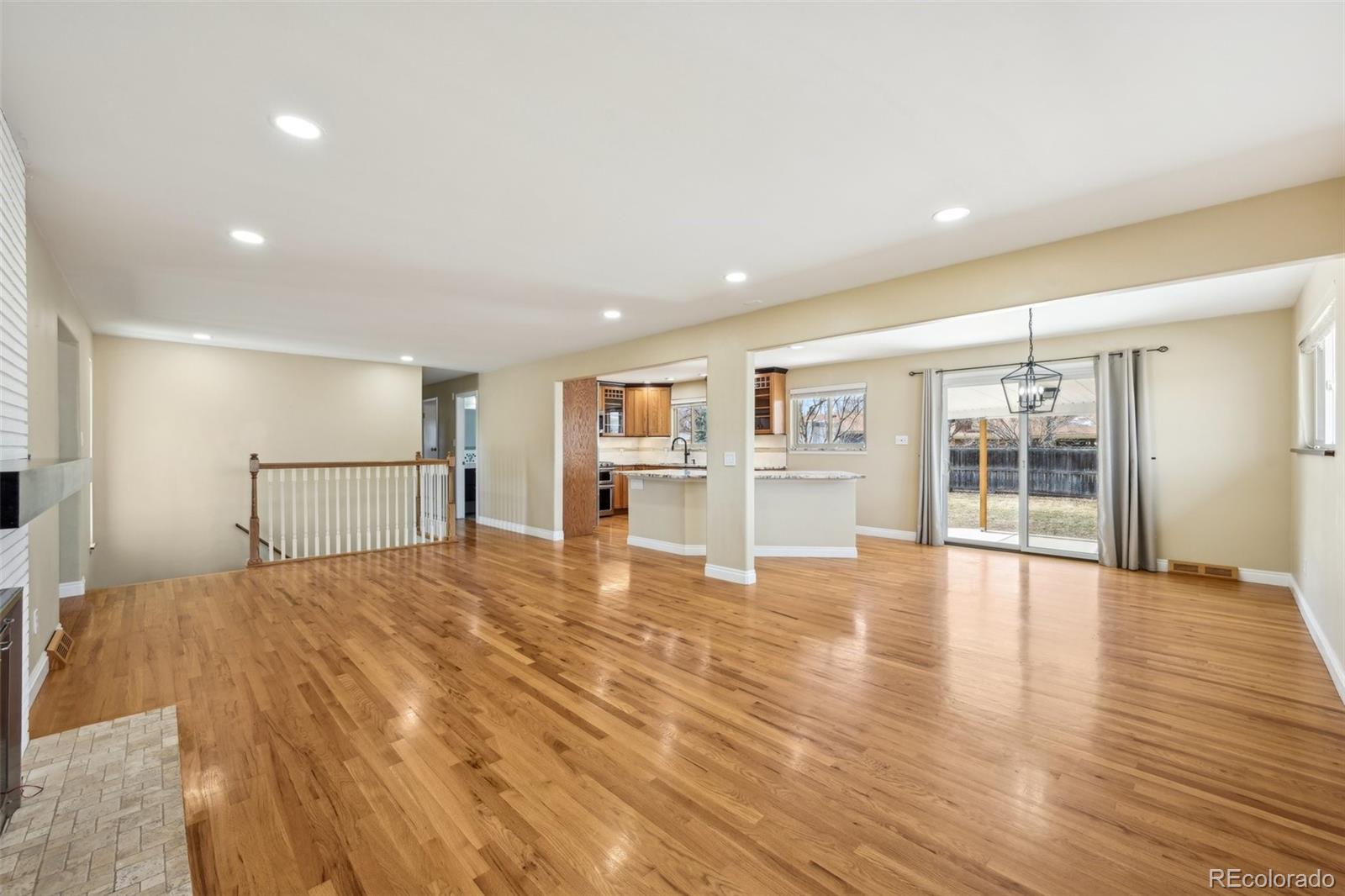 MLS Image #9 for 3293 s florence court,denver, Colorado
