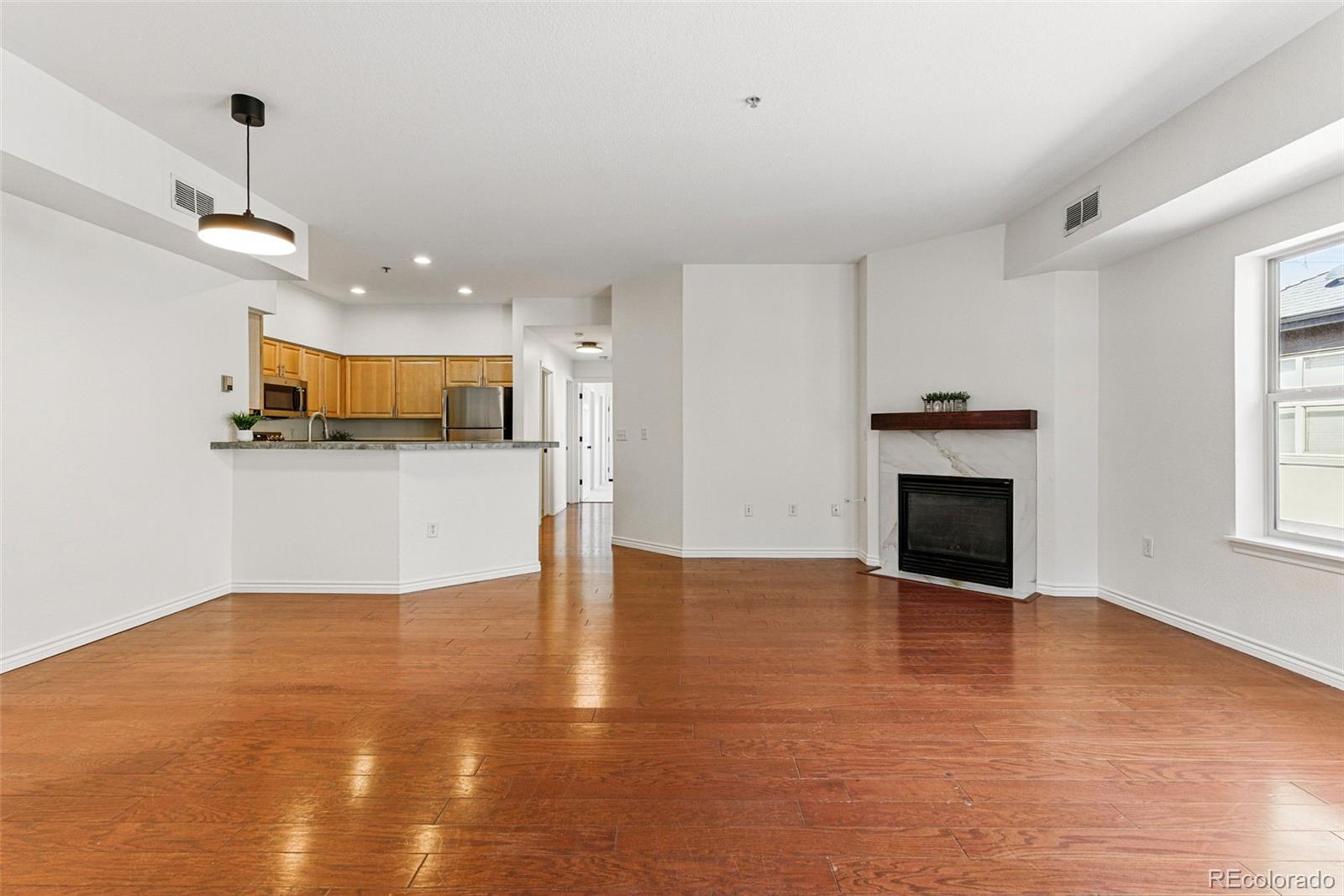 MLS Image #2 for 2901  wyandot street 18,denver, Colorado