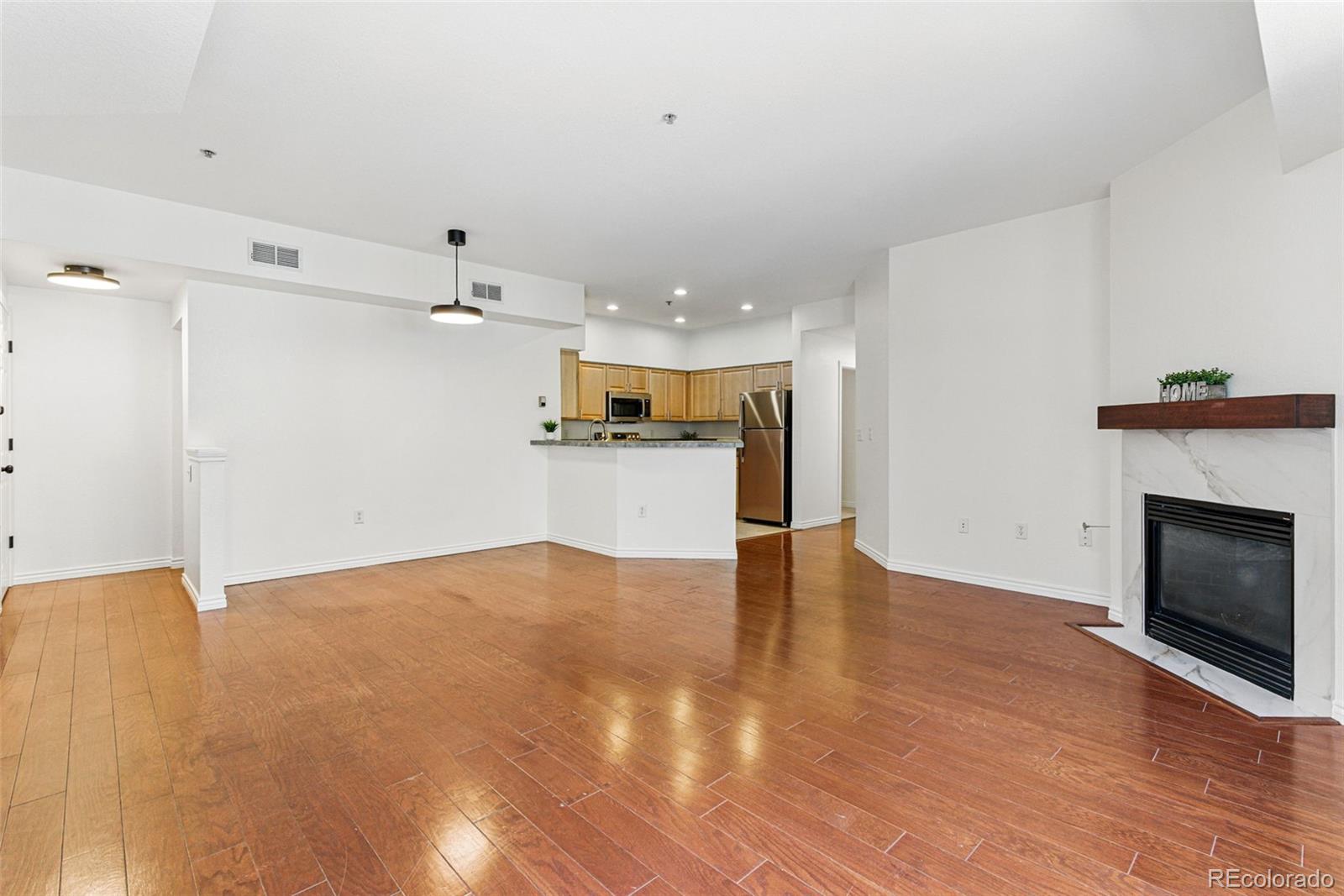 MLS Image #3 for 2901  wyandot street 18,denver, Colorado