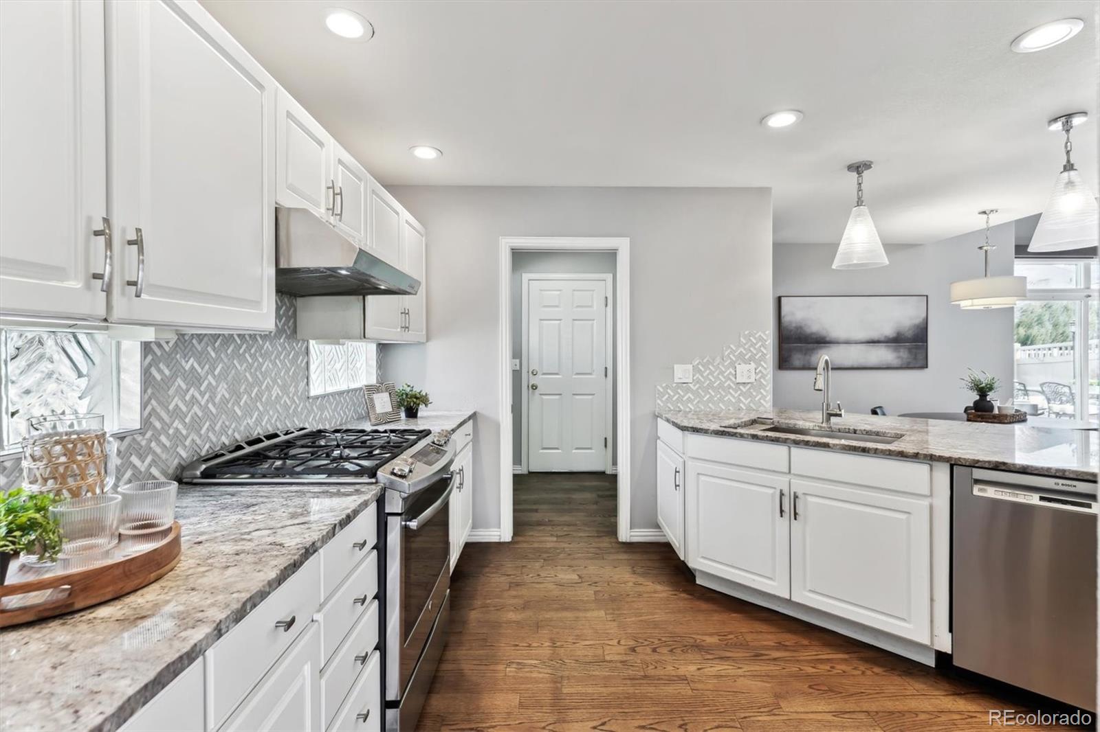 MLS Image #5 for 1011 s valentia street,denver, Colorado