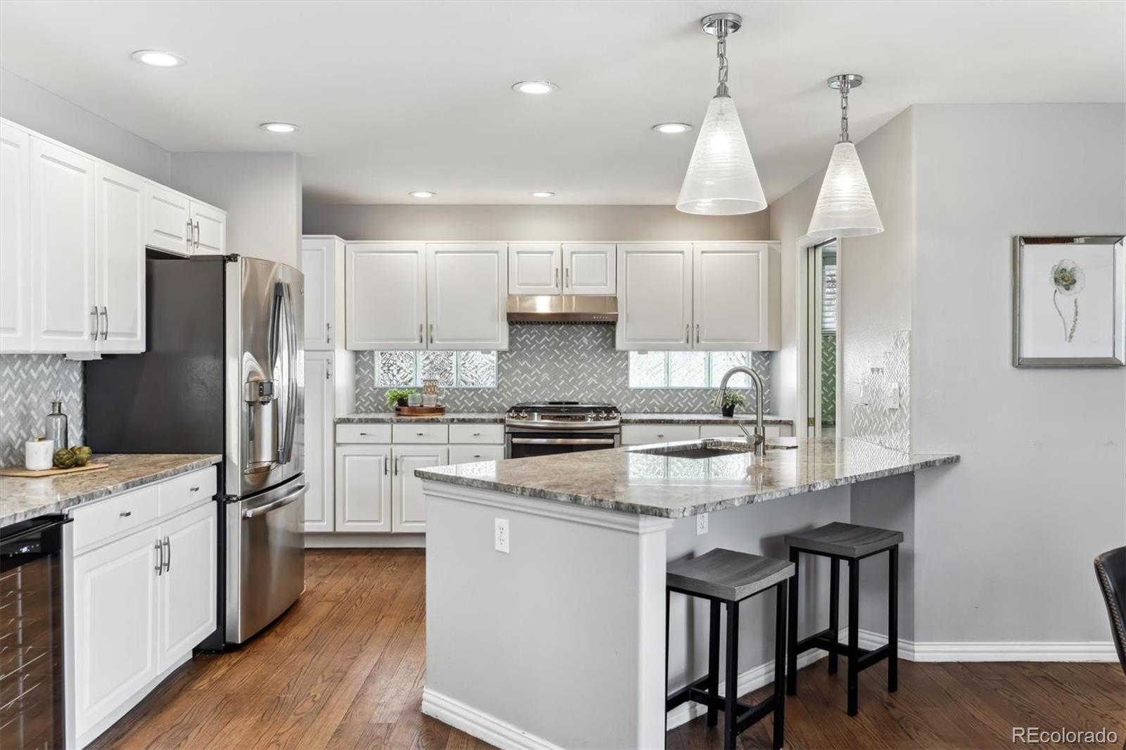 MLS Image #6 for 1011 s valentia street,denver, Colorado