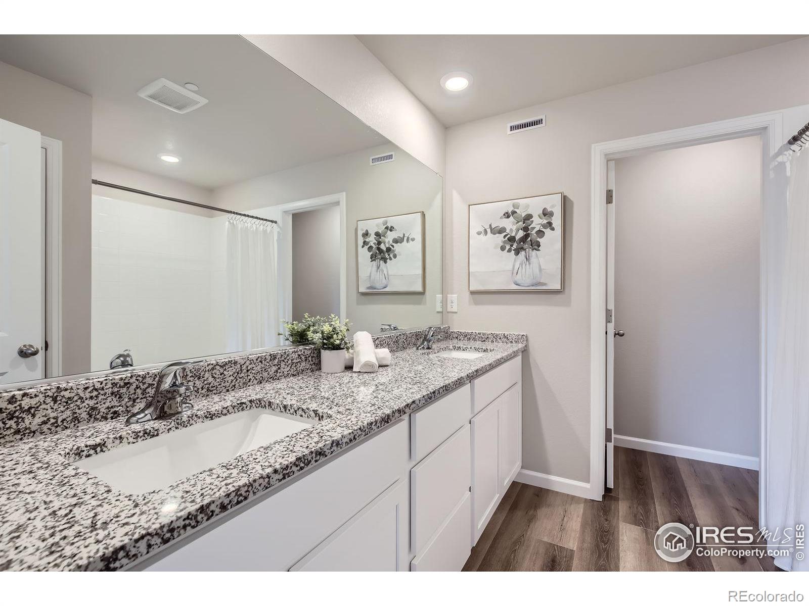 MLS Image #13 for 141  robin road,johnstown, Colorado