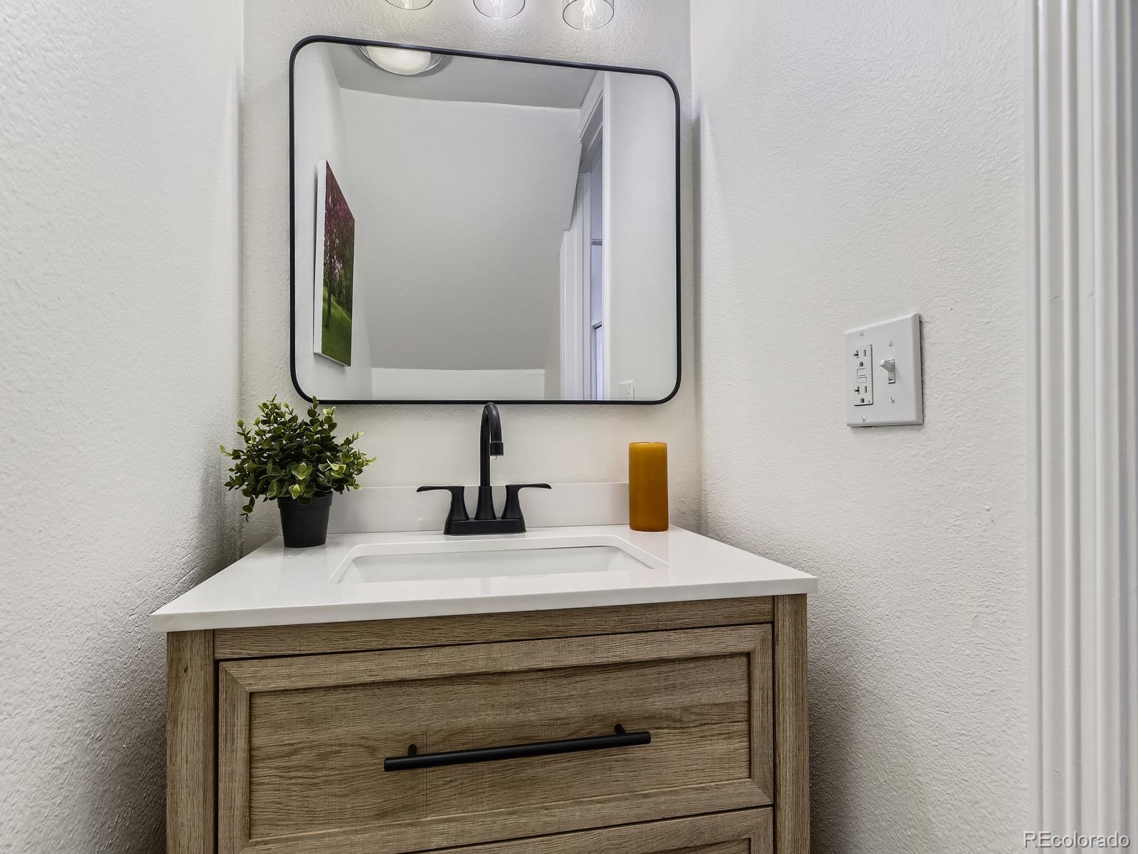 MLS Image #13 for 12172 e kepner place,aurora, Colorado