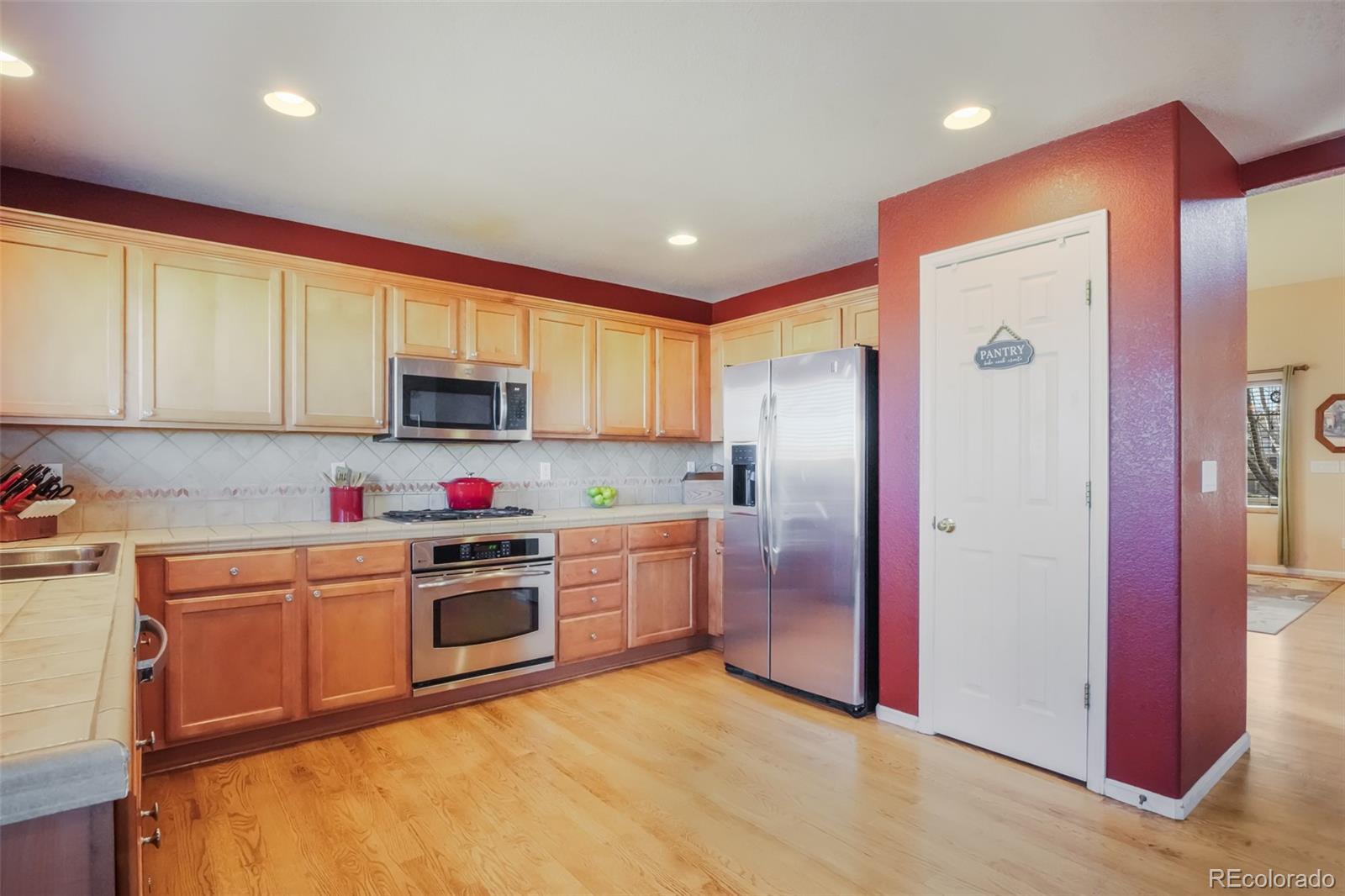 MLS Image #4 for 8417  brook valley drive,fountain, Colorado
