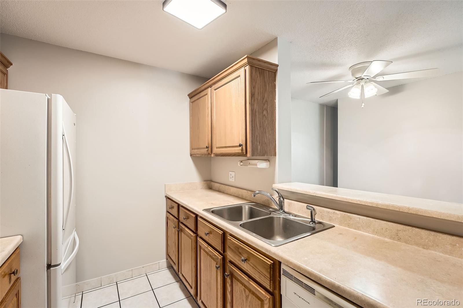 MLS Image #3 for 2231 s vaughn way,aurora, Colorado