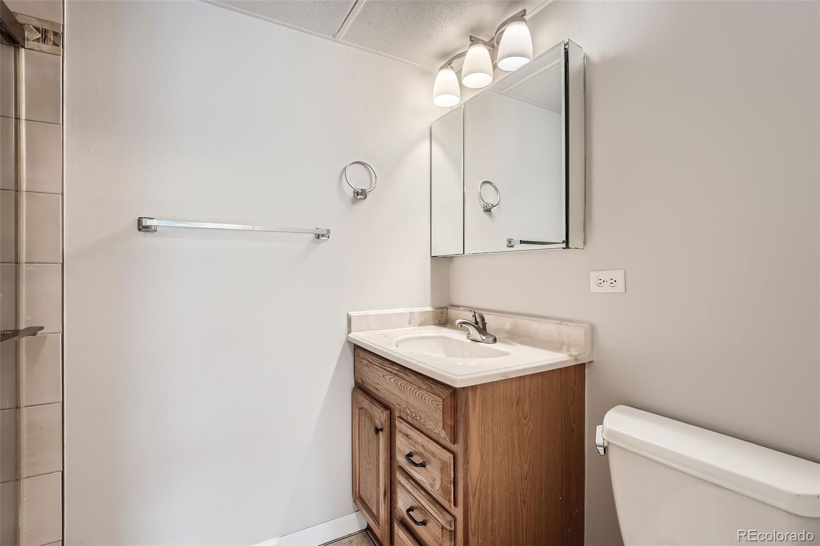 MLS Image #6 for 2231 s vaughn way,aurora, Colorado