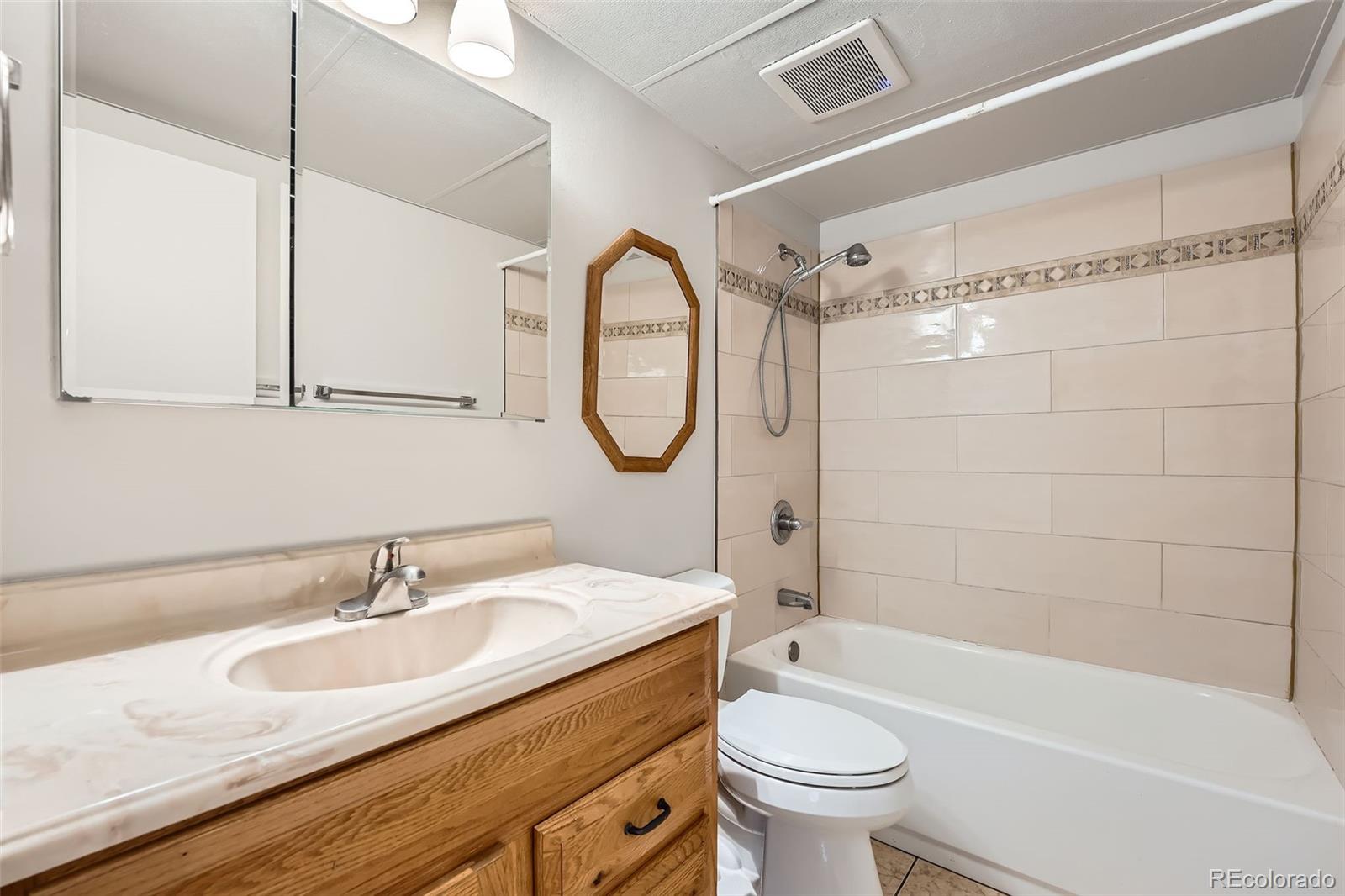 MLS Image #8 for 2231 s vaughn way,aurora, Colorado