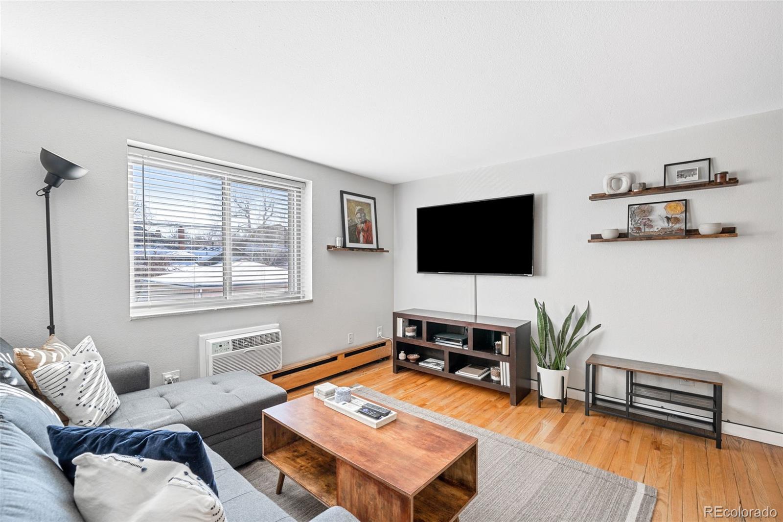 MLS Image #2 for 148 s emerson street,denver, Colorado