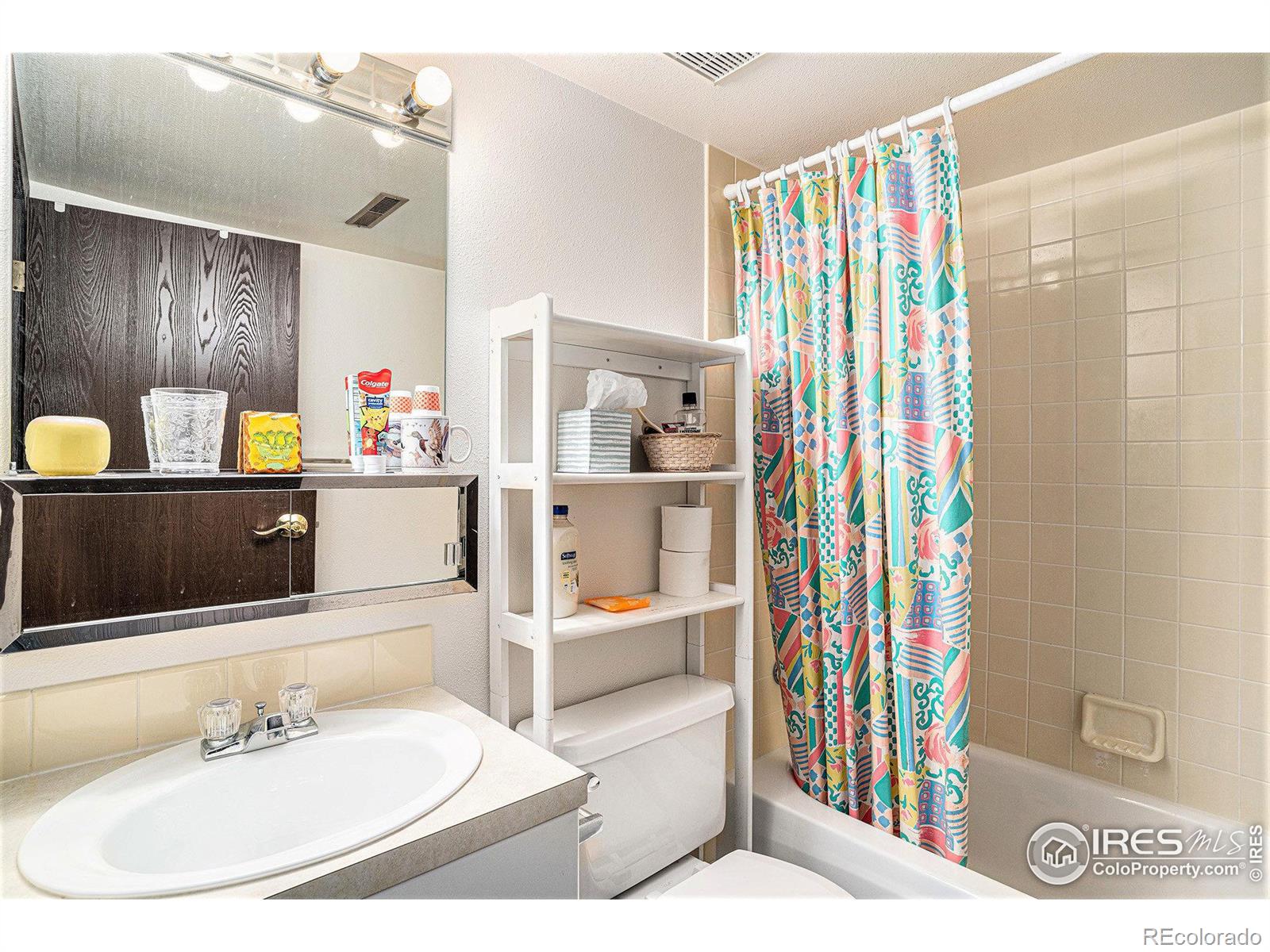 MLS Image #18 for 1938  29th avenue,greeley, Colorado