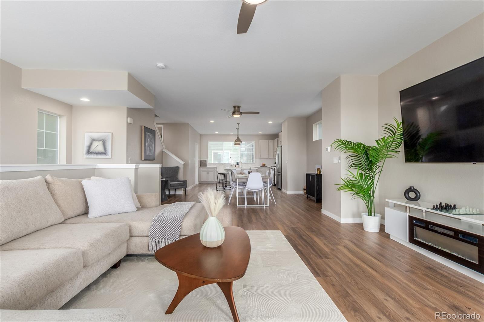 MLS Image #11 for 8953  southurst street,littleton, Colorado