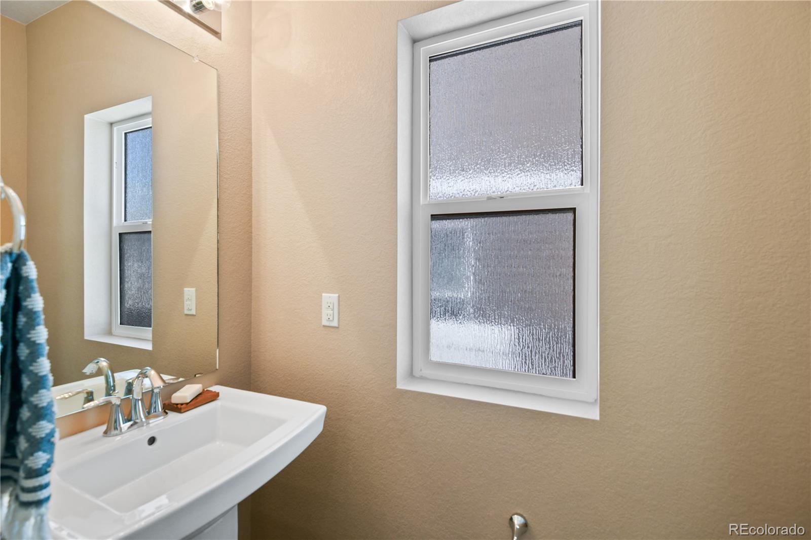 MLS Image #12 for 21088  randolph place,denver, Colorado