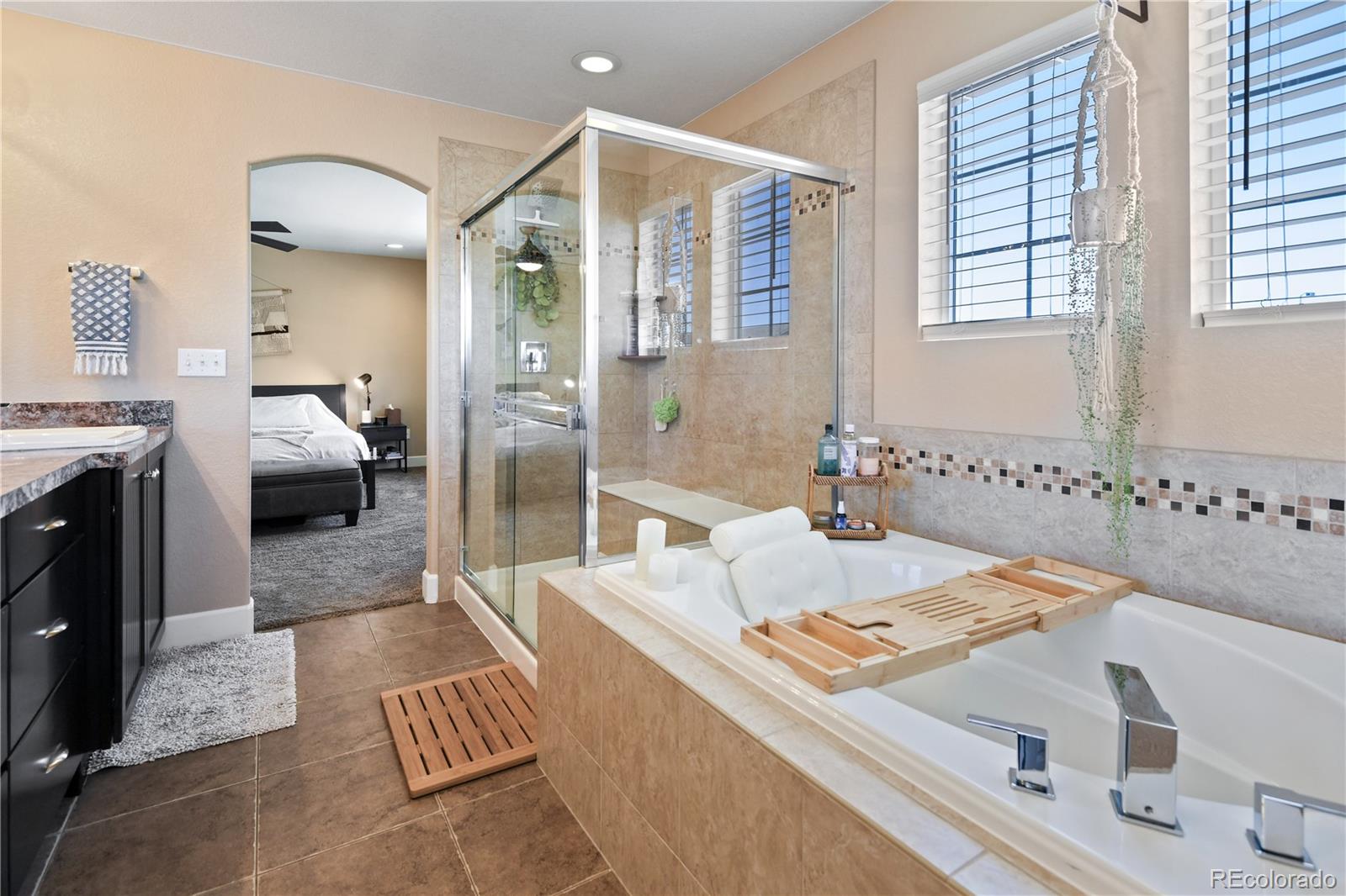 MLS Image #20 for 21088  randolph place,denver, Colorado