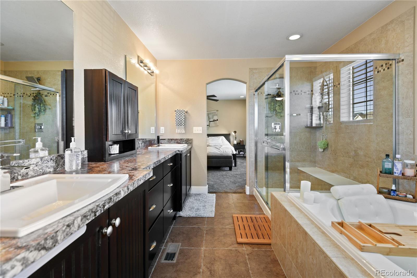MLS Image #21 for 21088  randolph place,denver, Colorado