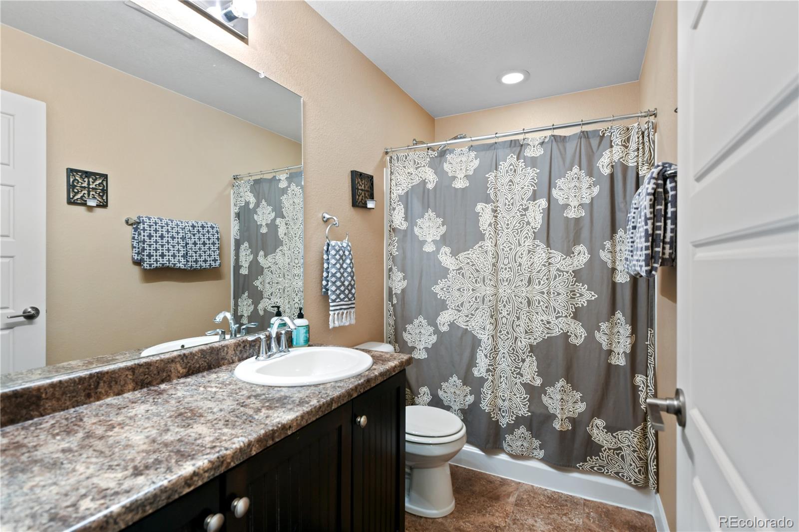 MLS Image #24 for 21088  randolph place,denver, Colorado