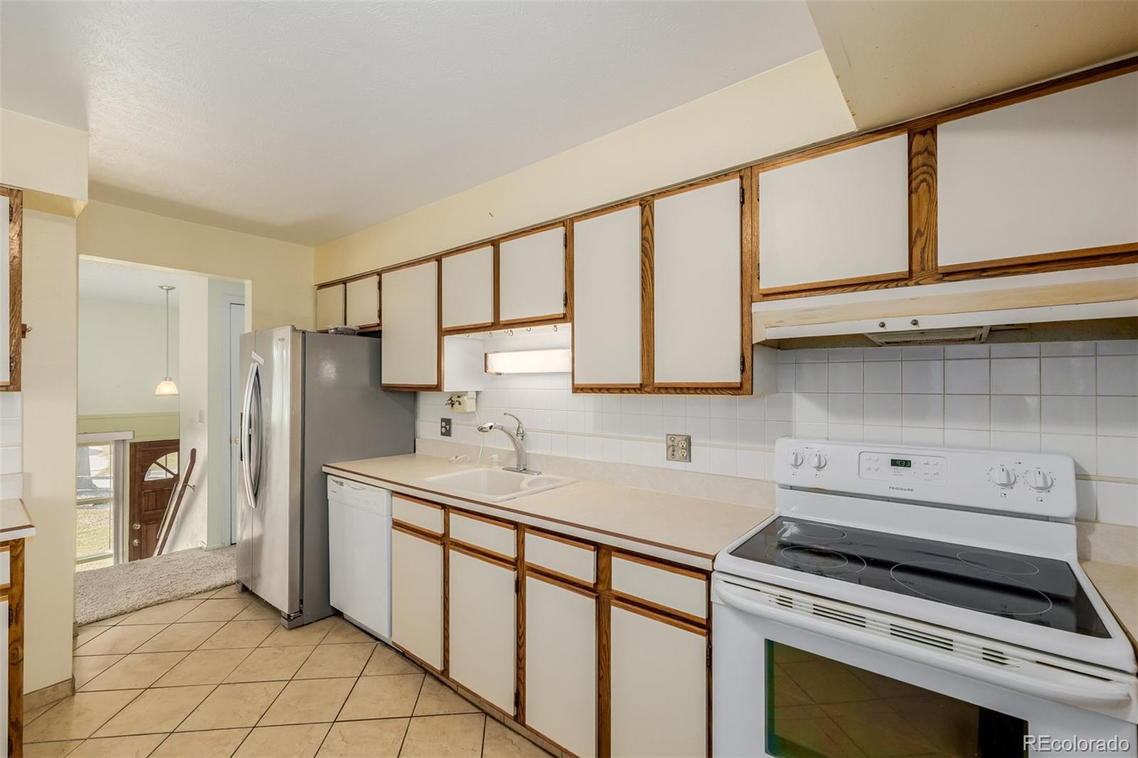 MLS Image #4 for 4429 s field court,littleton, Colorado