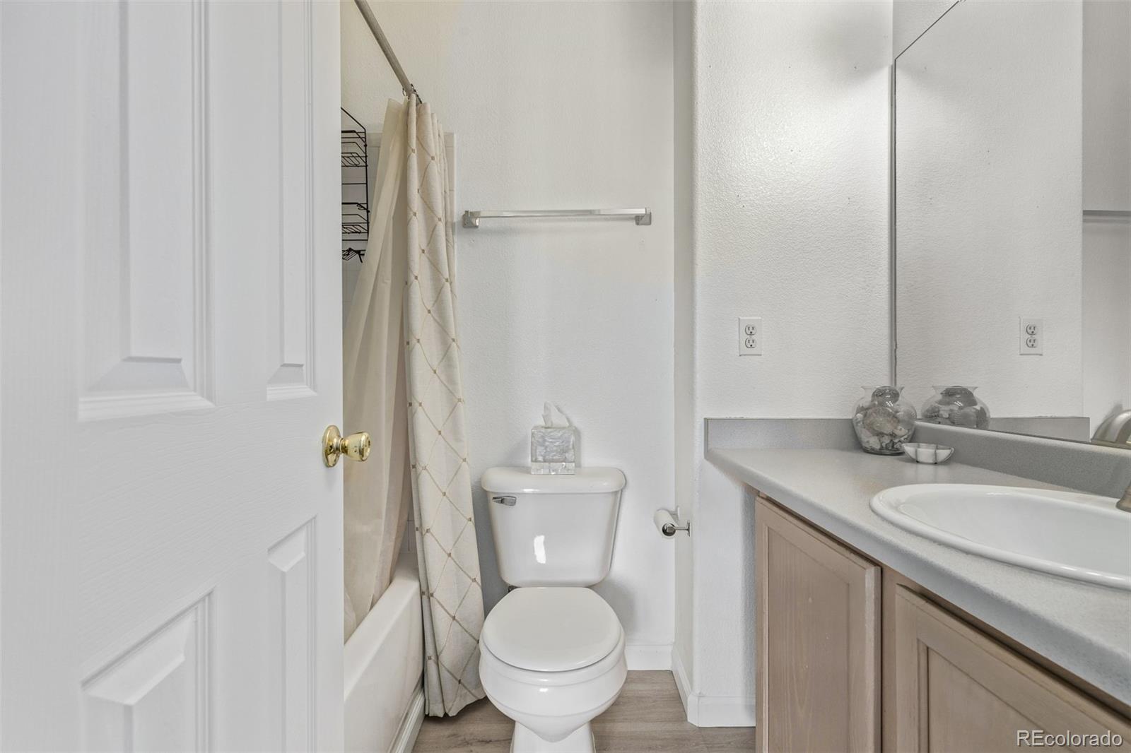 MLS Image #21 for 8199  welby road,denver, Colorado