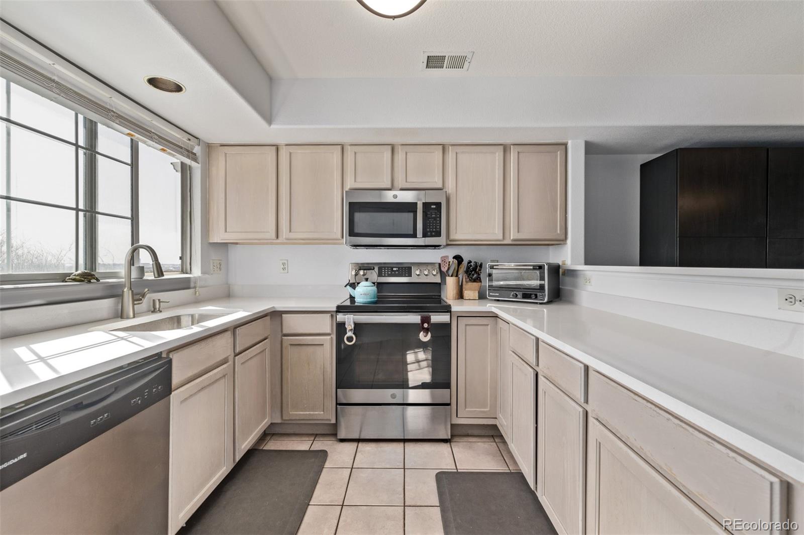 MLS Image #3 for 8199  welby road,denver, Colorado