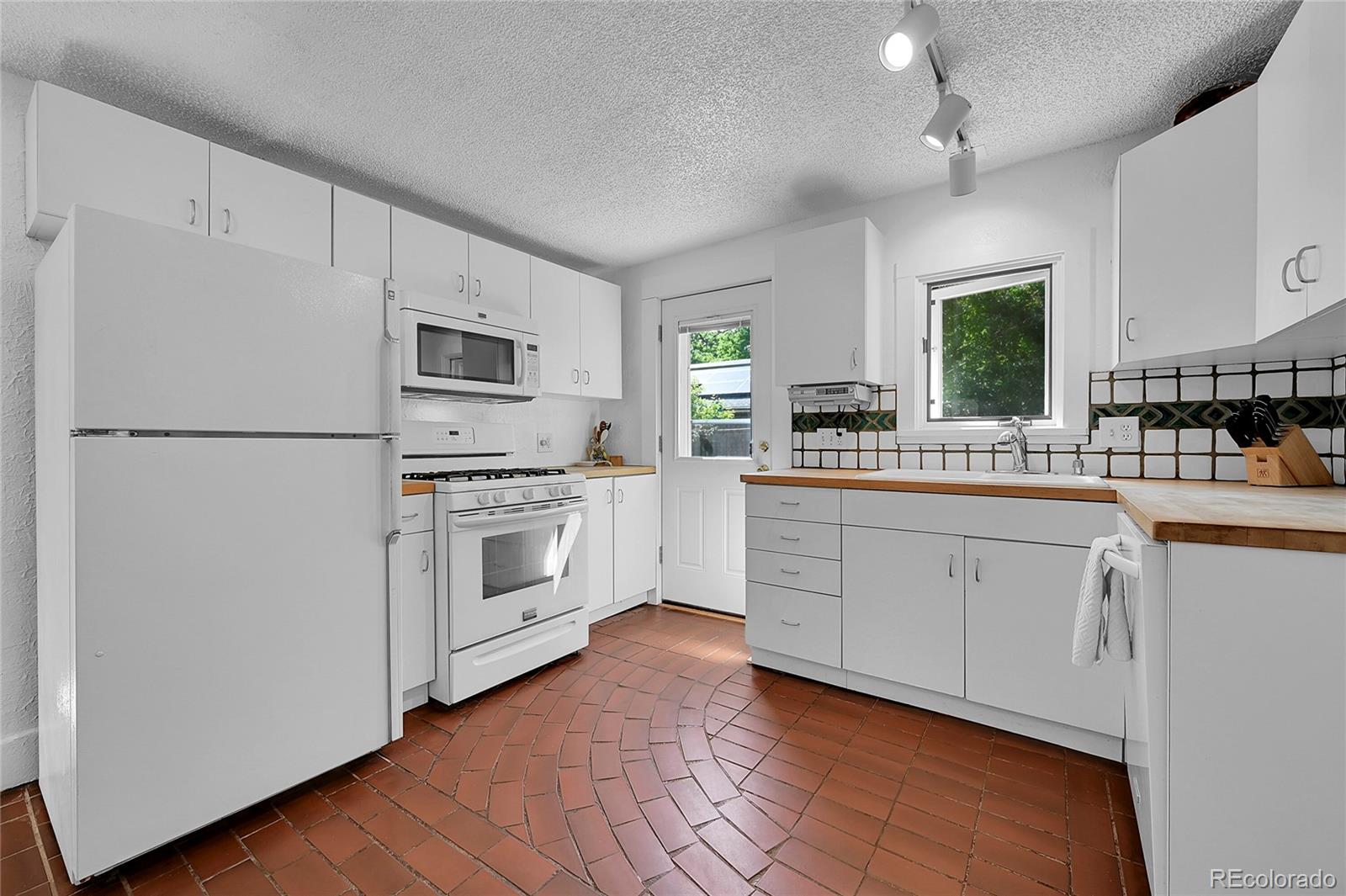 MLS Image #12 for 141  3rd avenue,niwot, Colorado
