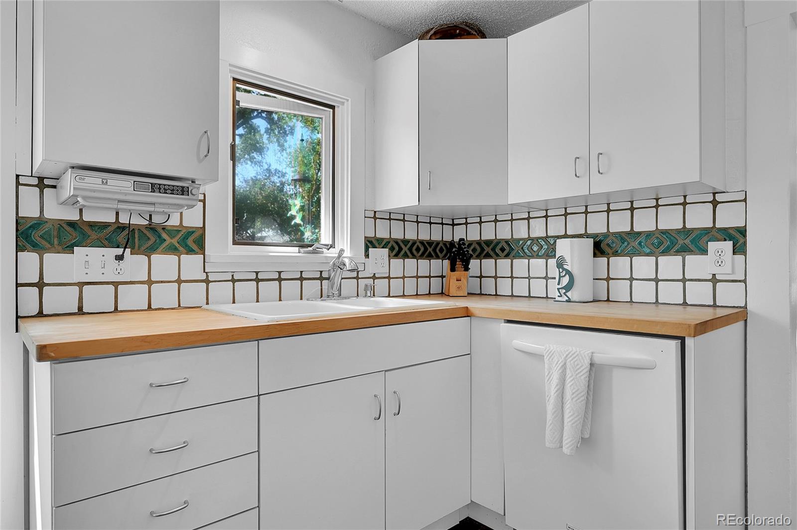 MLS Image #16 for 141  3rd avenue,niwot, Colorado