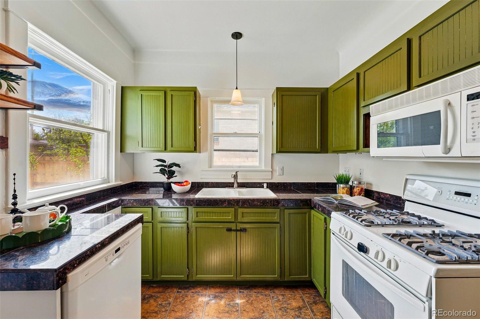 MLS Image #13 for 2120 s clarkson street,denver, Colorado