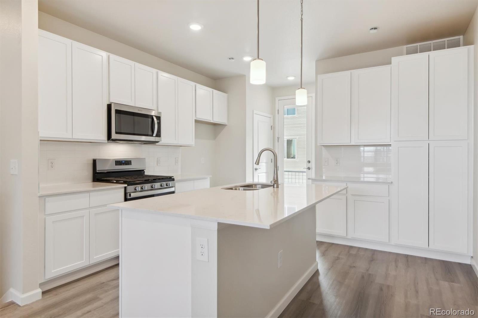 MLS Image #7 for 457  interlocken boulevard 103,broomfield, Colorado