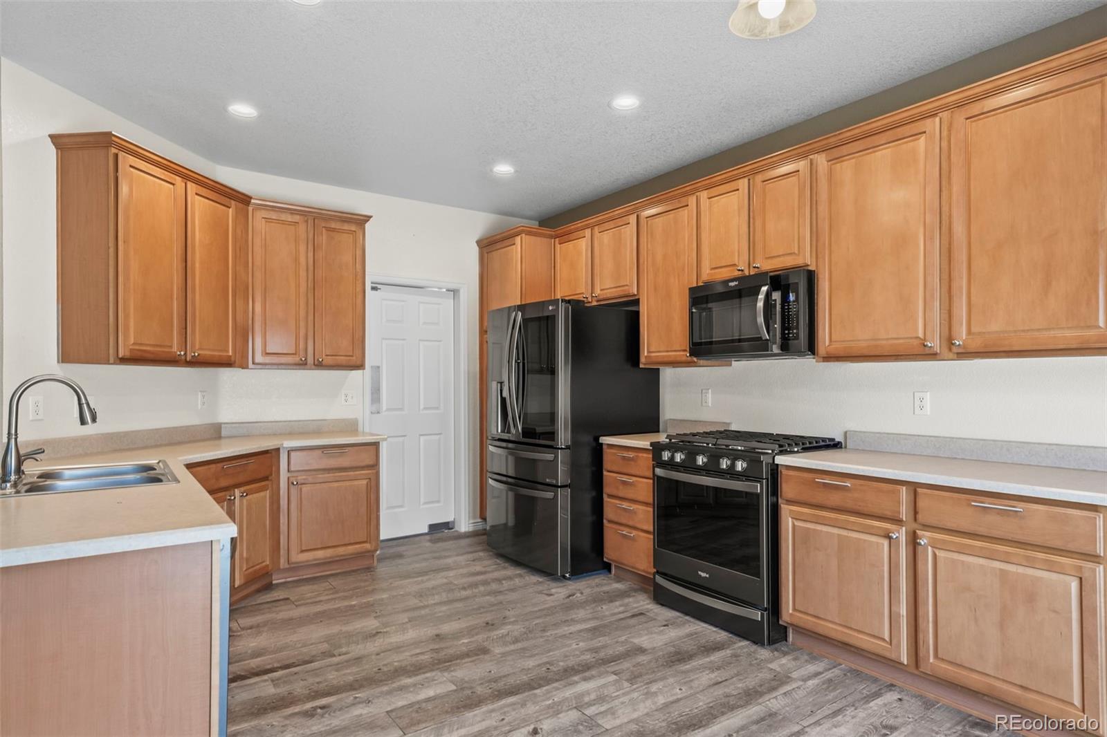 MLS Image #8 for 12062  song bird hills street,parker, Colorado