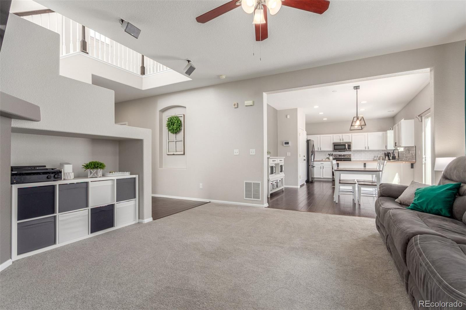 MLS Image #3 for 10438  olathe way,commerce city, Colorado