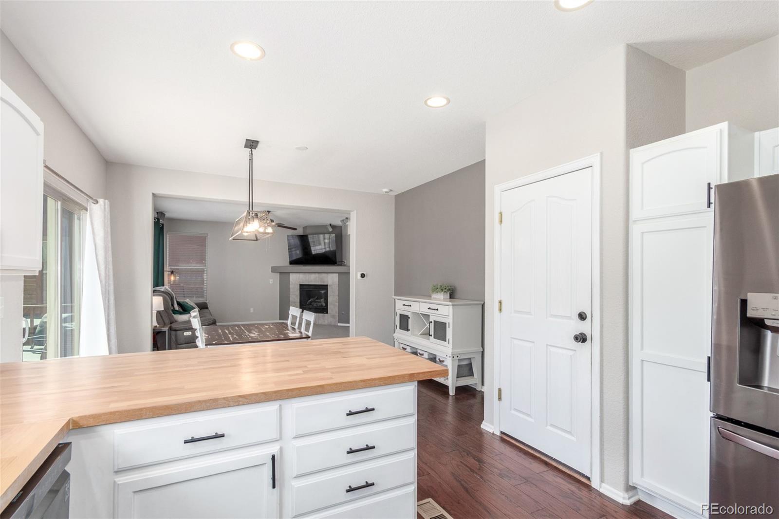 MLS Image #8 for 10438  olathe way,commerce city, Colorado