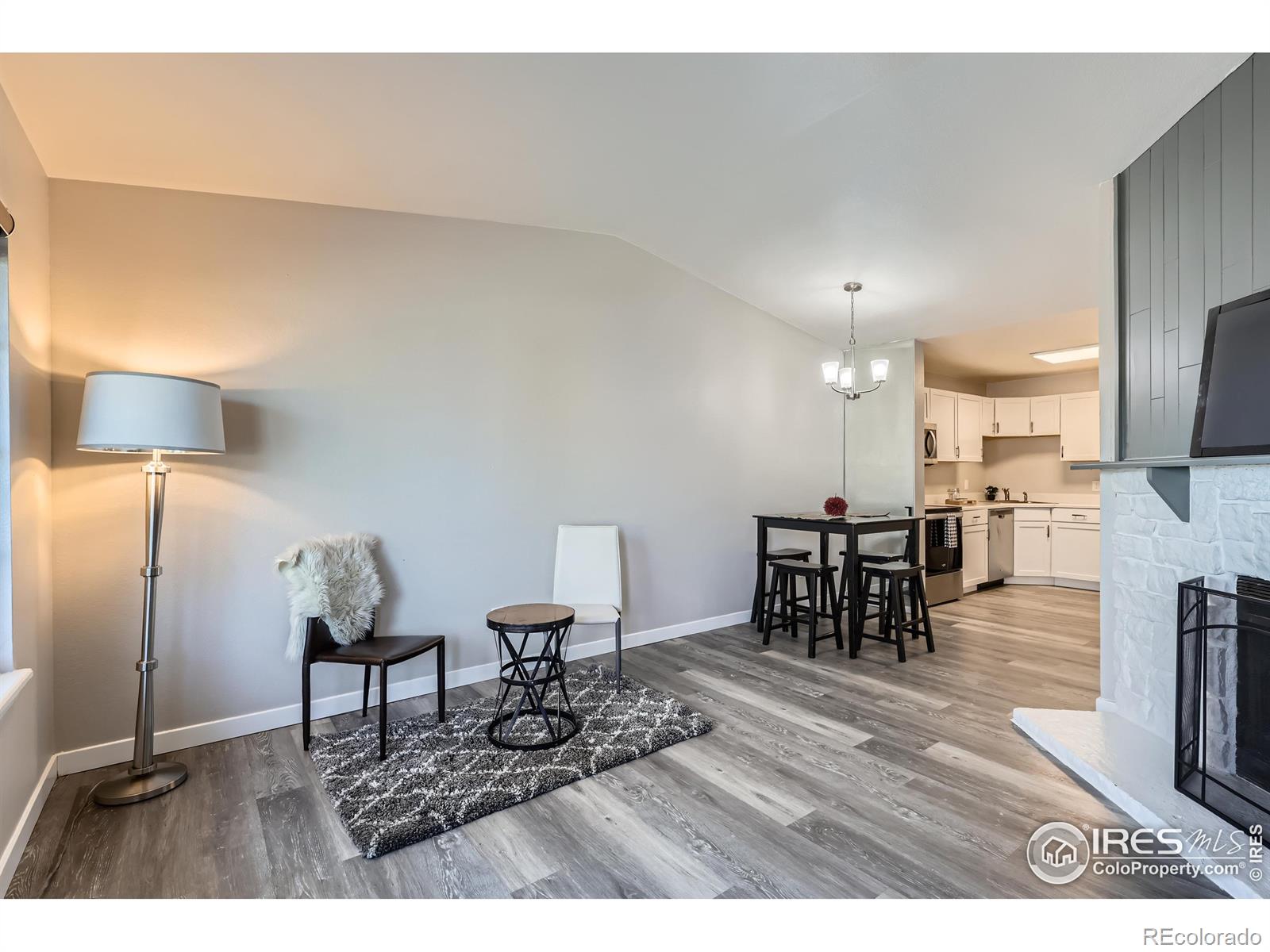 MLS Image #5 for 185 s sable boulevard,aurora, Colorado