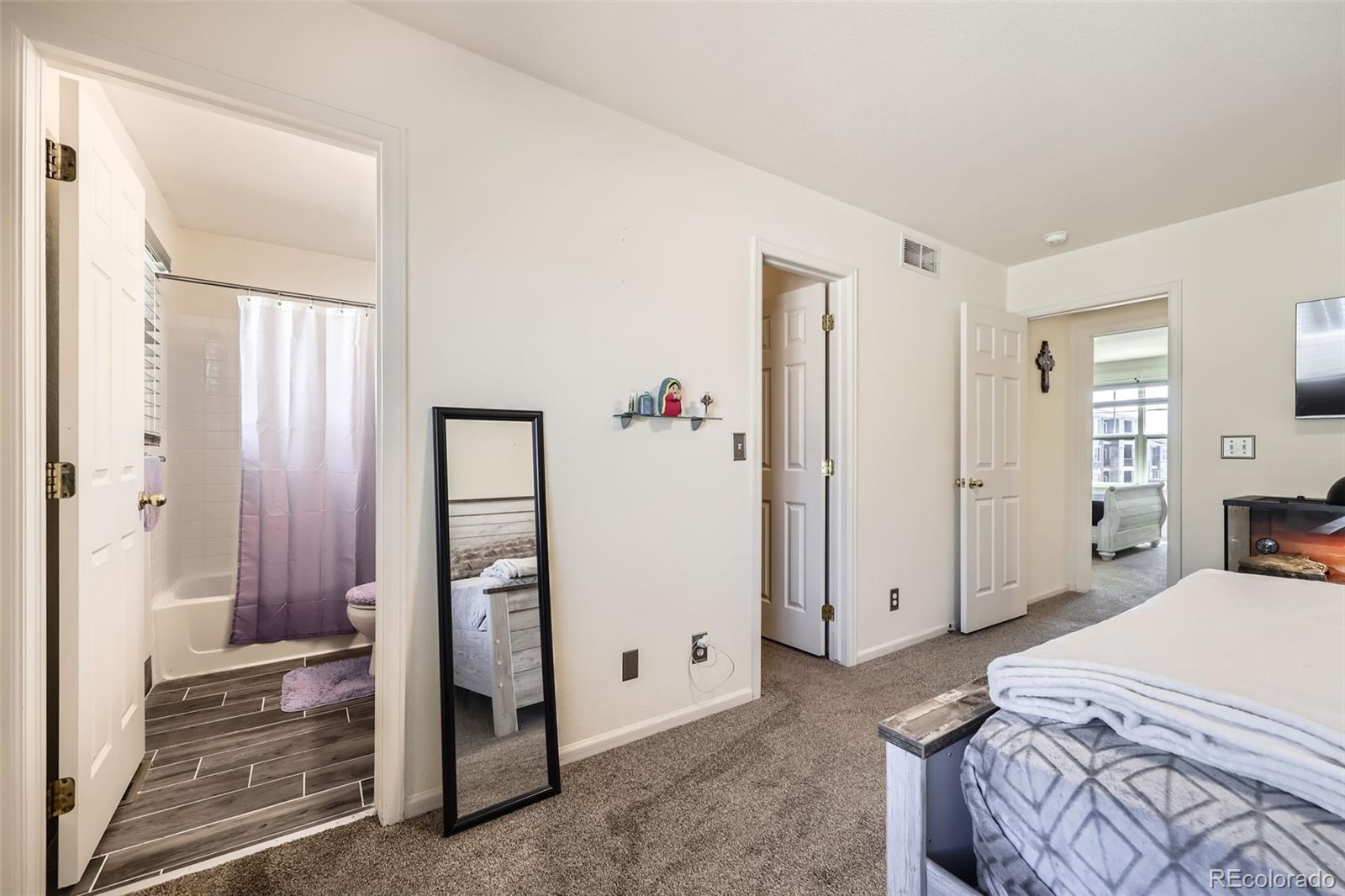 MLS Image #13 for 18865 e 57th avenue,denver, Colorado