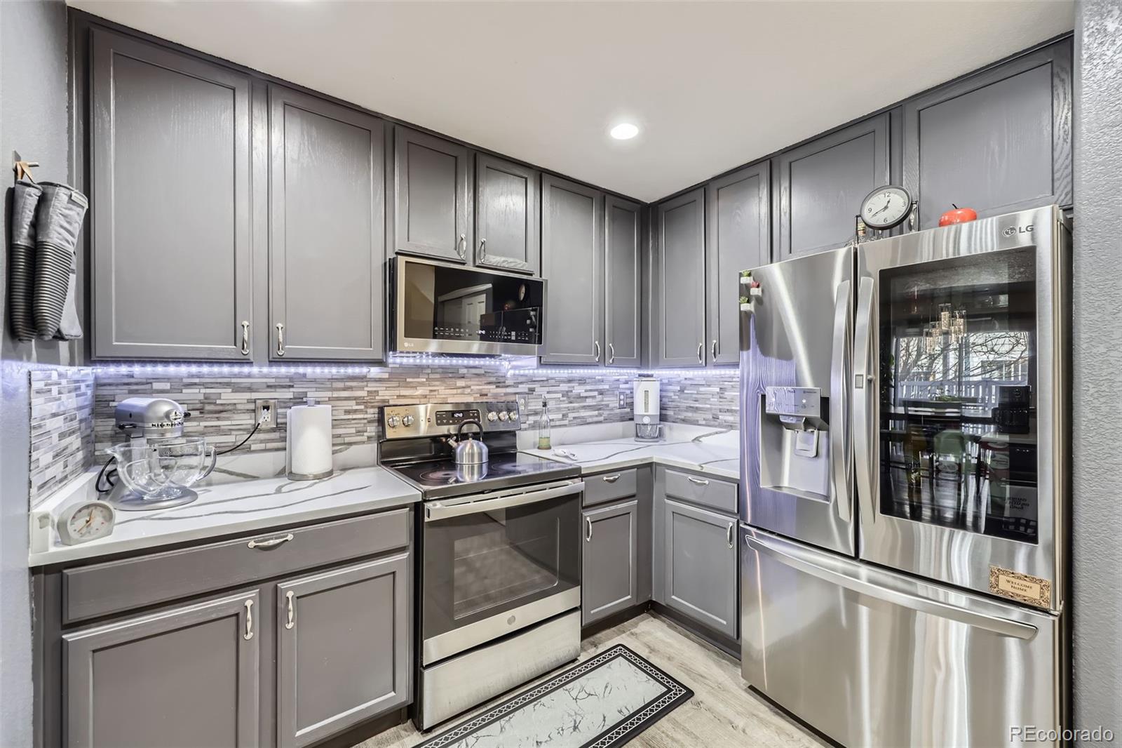 MLS Image #6 for 18865 e 57th avenue,denver, Colorado